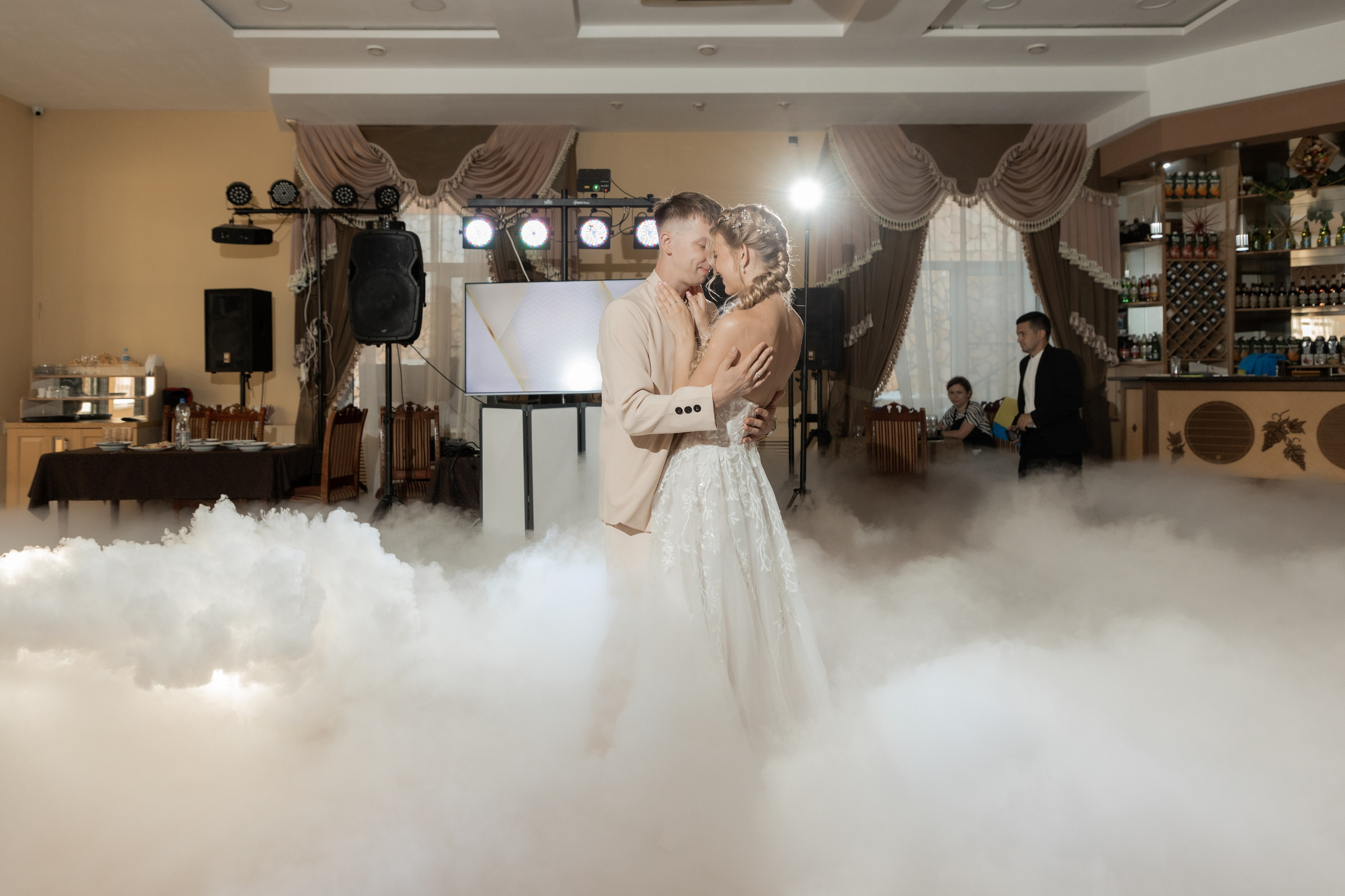 Роман и Александра (банкет). Свадебный фотограф Ангелина Сунгатулина | Саратов | Балаково | Вольск