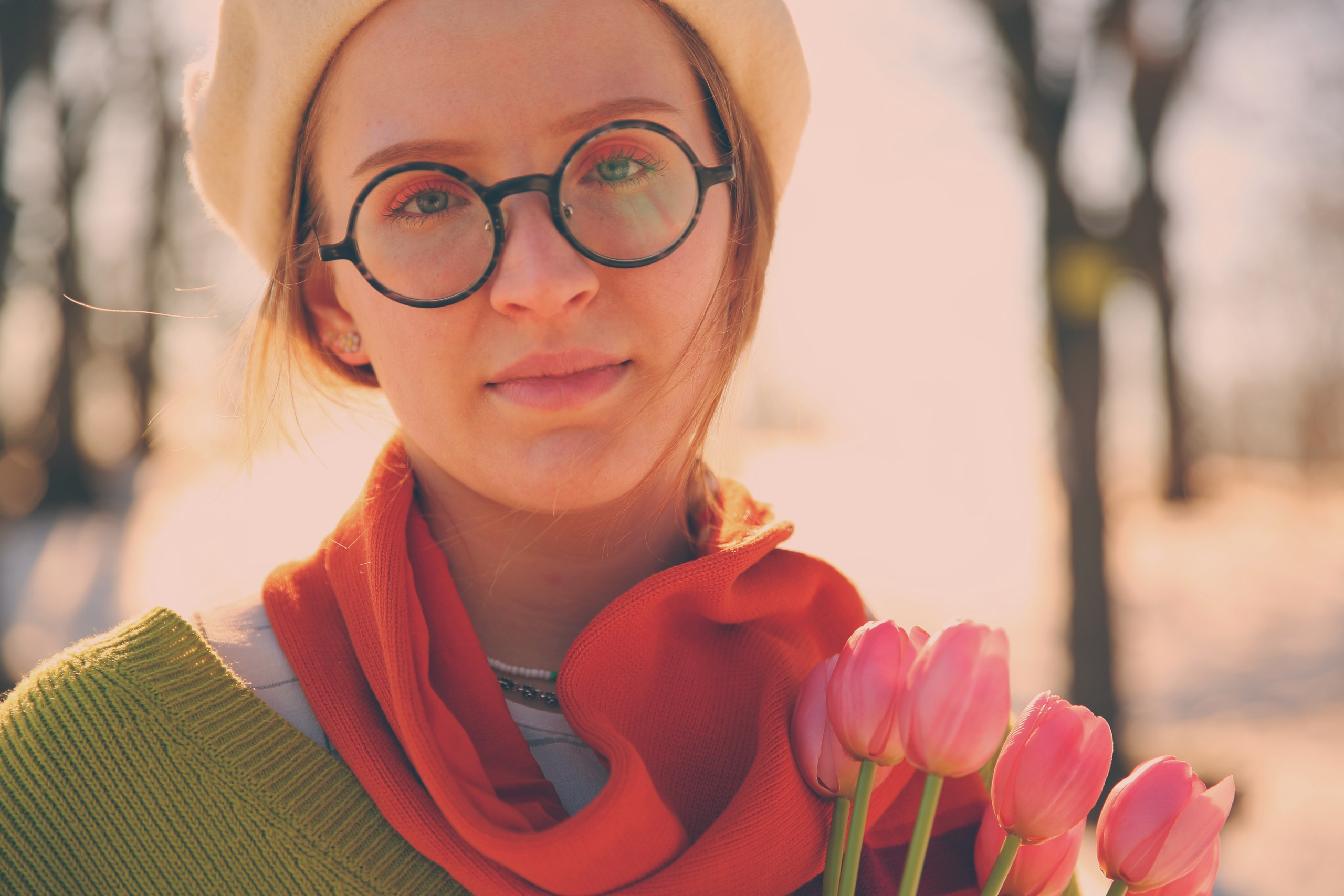 Весенняя фотосессия девушки на природе. Свадебный и репортажный фотограф в Ярославле и Санкт-Петербурге Роман Микрюков