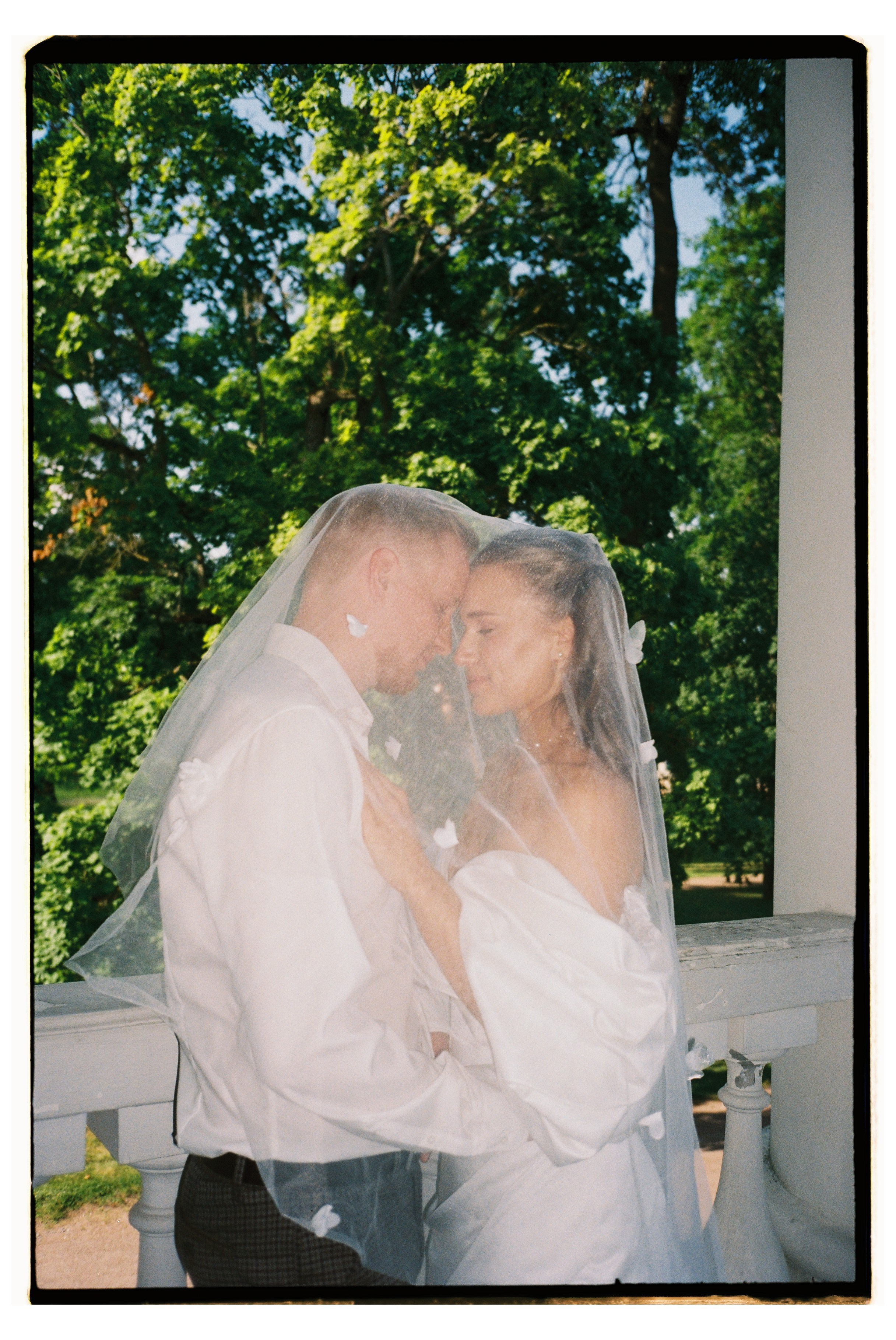 Александр & Варвара. Сестры Карабаза. Фотографы и ретушеры в Москве и Санкт-Петербурге