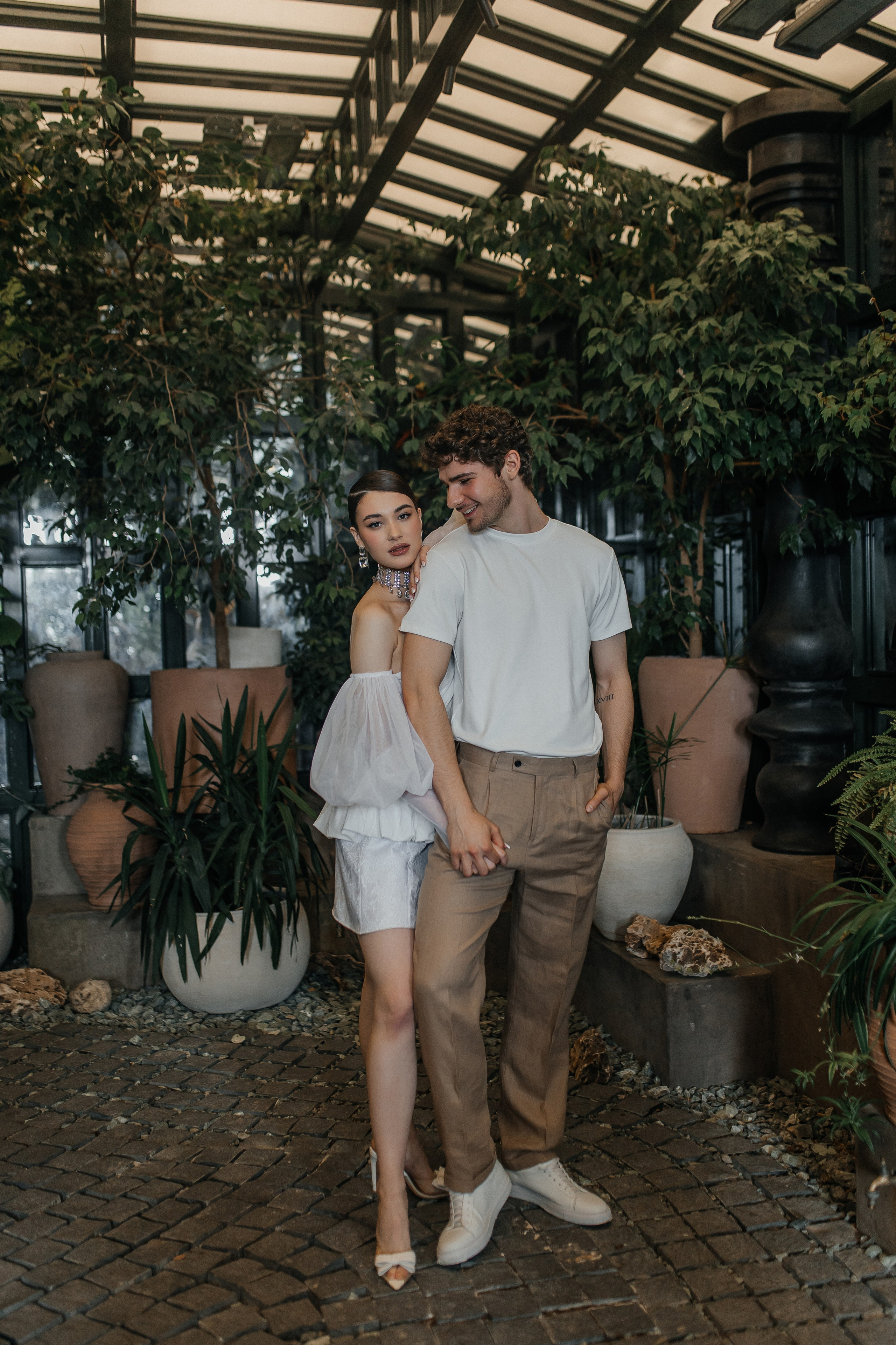 Свадебная история в оранжерее