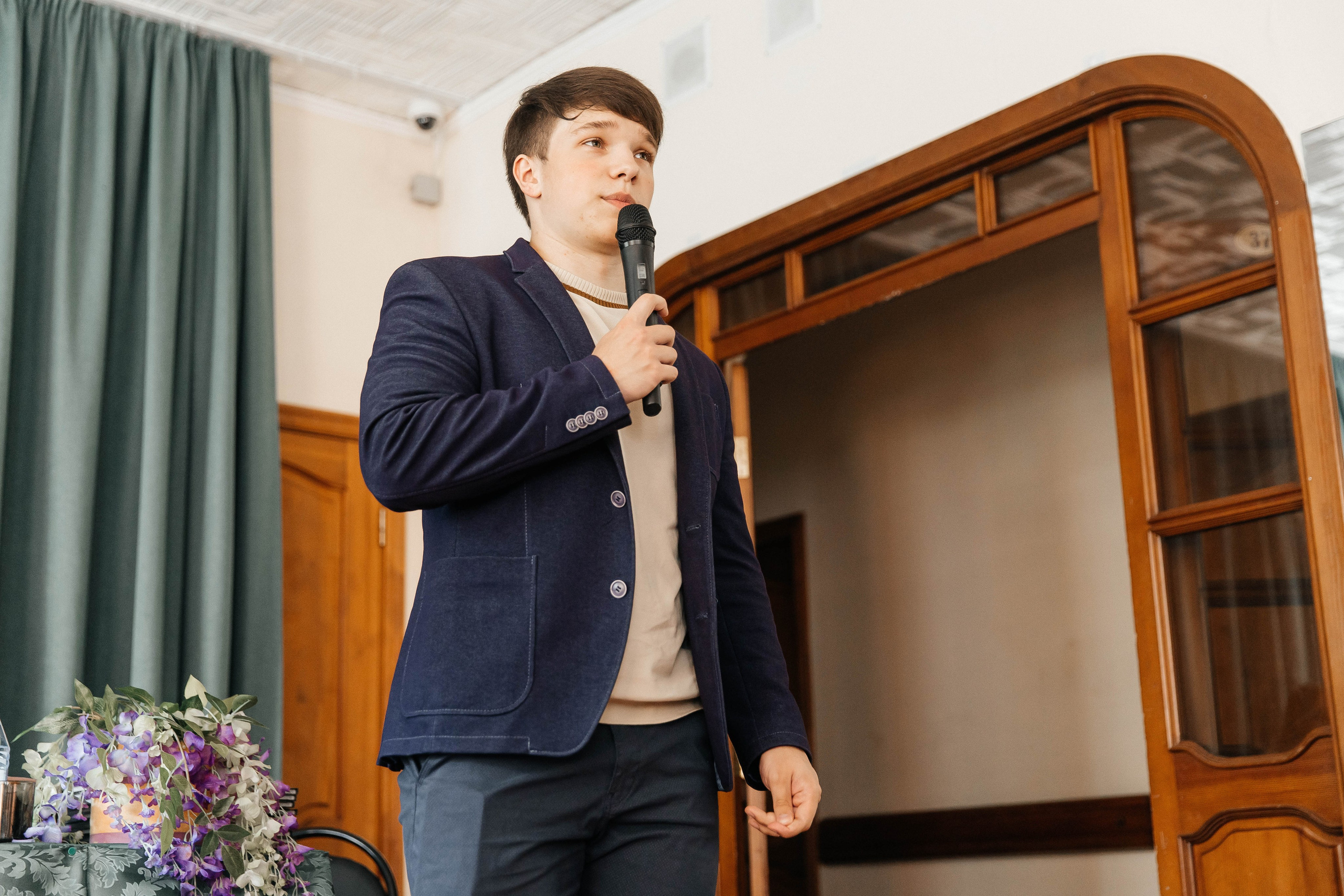 Гимназия Пеленг. _Carpe diem_