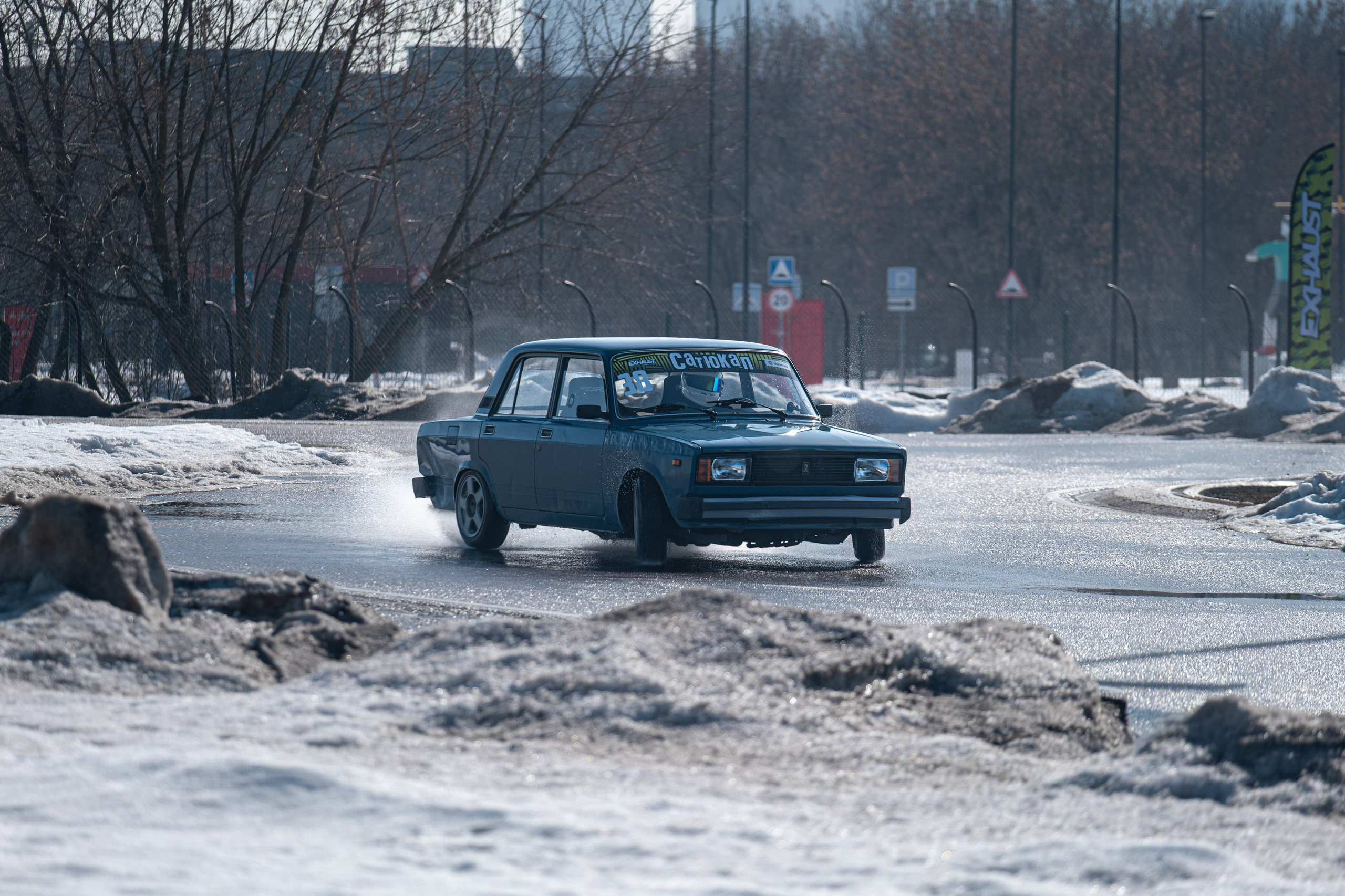 Спортивная автомобильная съемка. Malenkyia