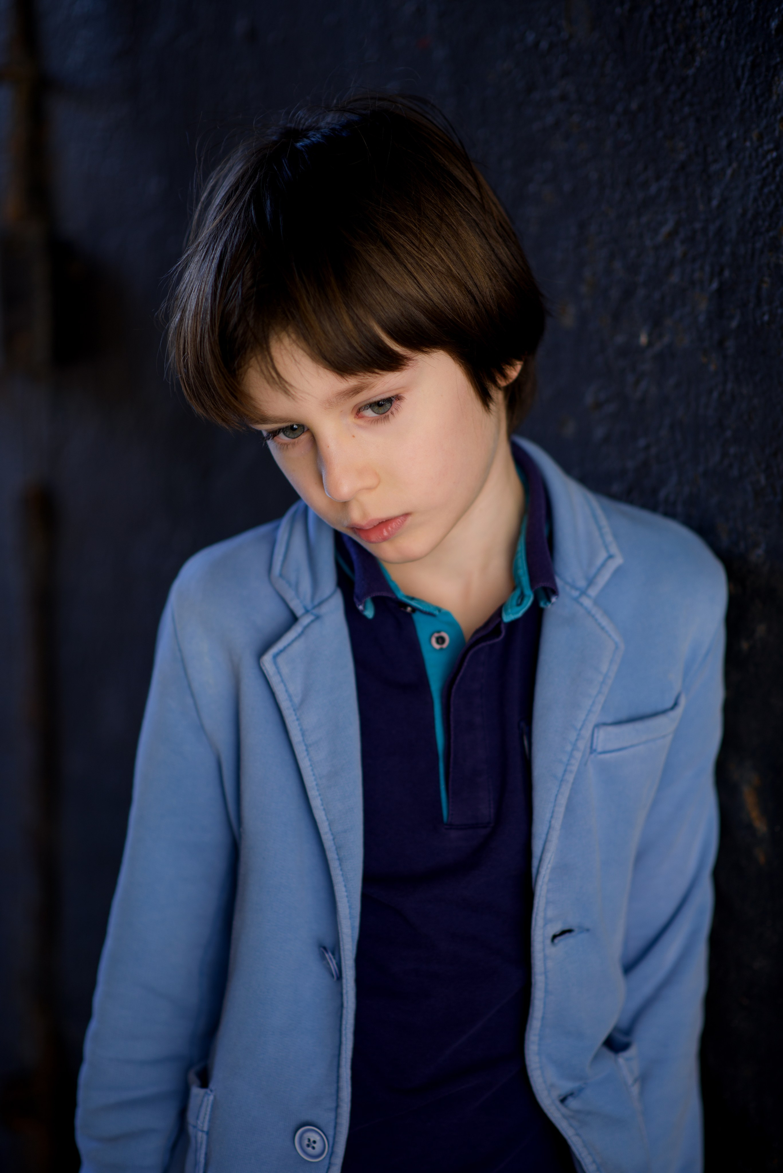 Фотосессия мальчика в старом городе. Главная