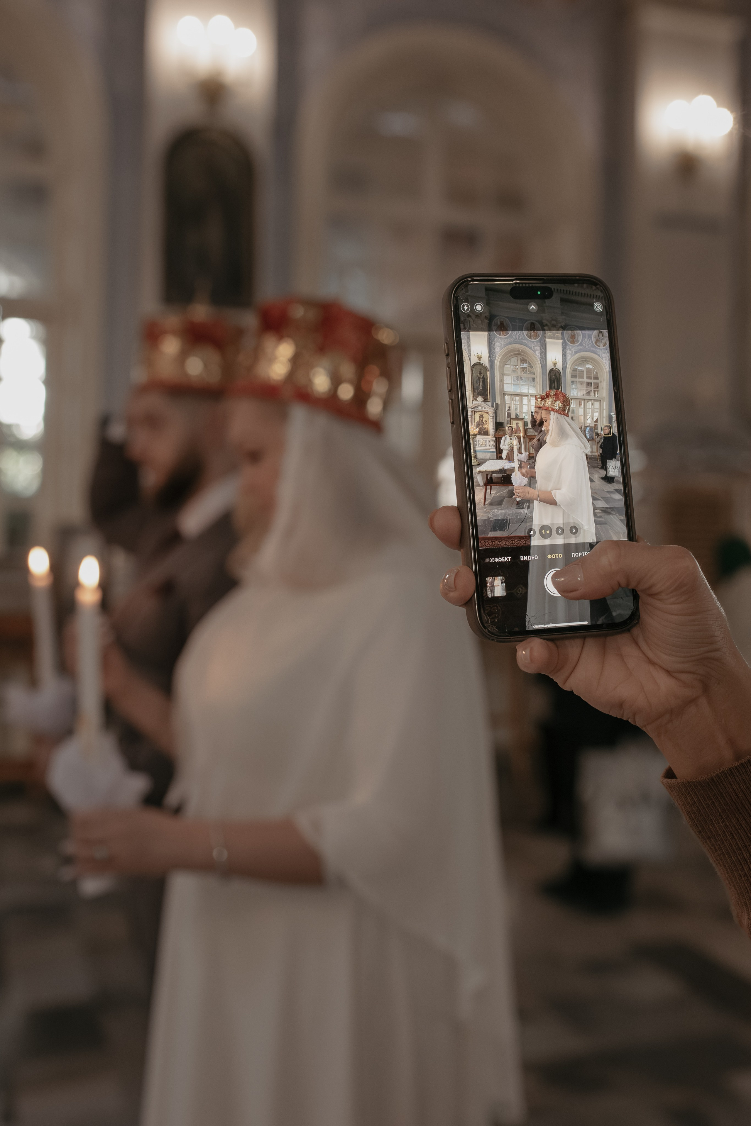 Осеннее венчание в Успенском соборе Ташкента. Фотограф на Крещение и Венчание в Ташкенте
