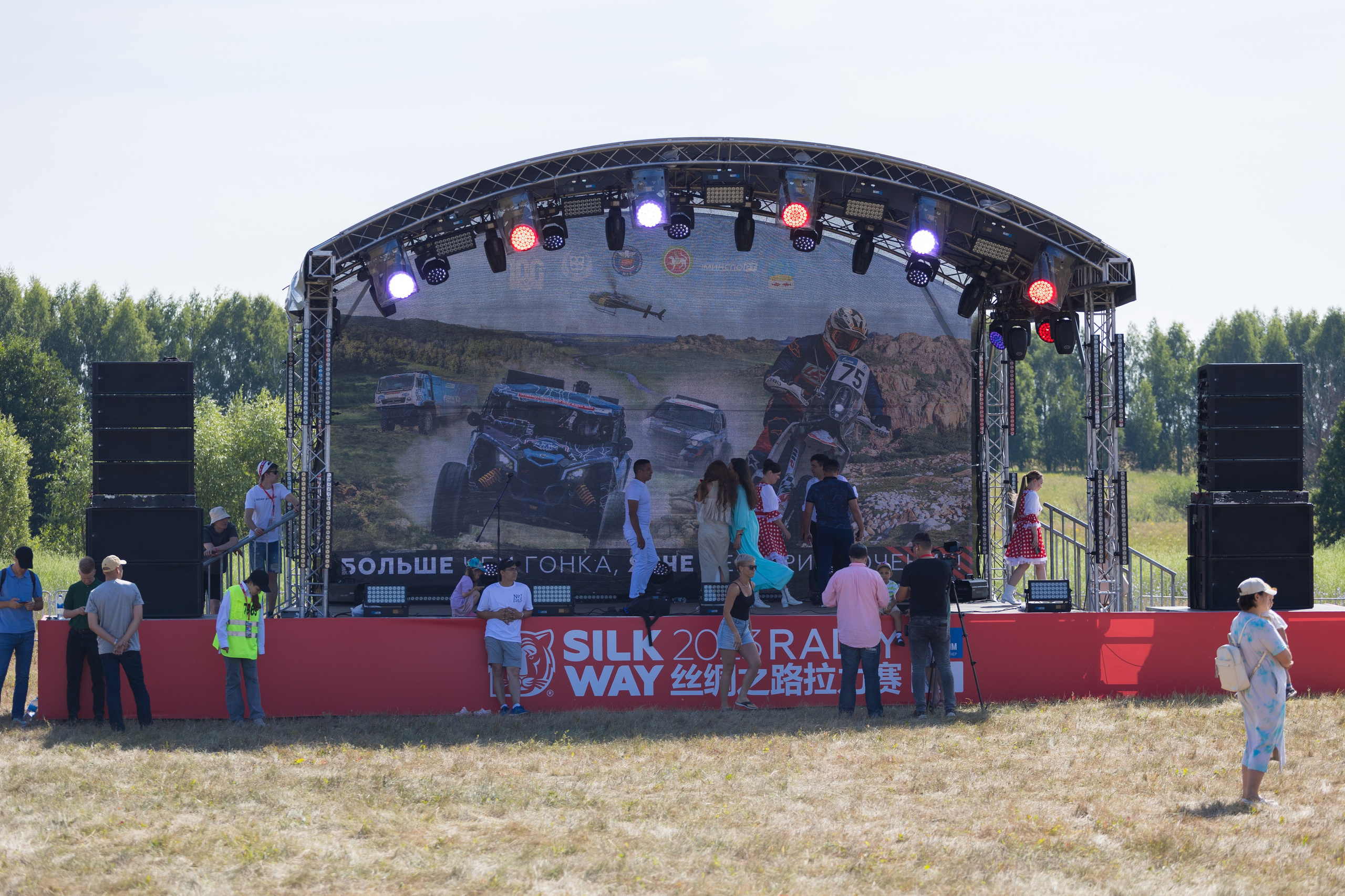 РЕКЛАМНЫЕ КОНСТРУКЦИИ И ЗАСТРОЙКИ. Портфолио