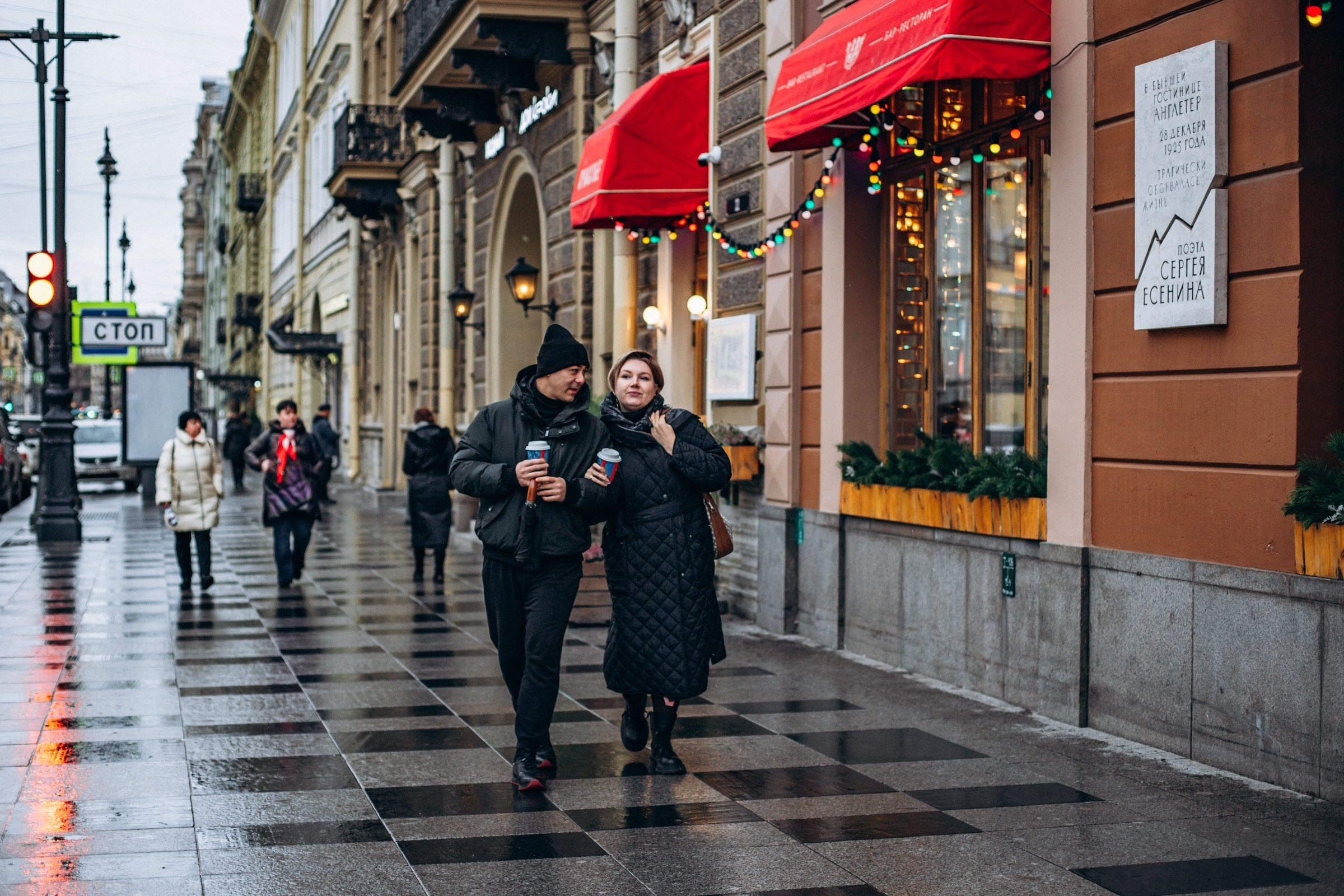 Алексей и Анастасия в ноябре. Фотопрогулка в Петербурге. Индивидуальный и семейный фотограф в Санкт-Петербурге