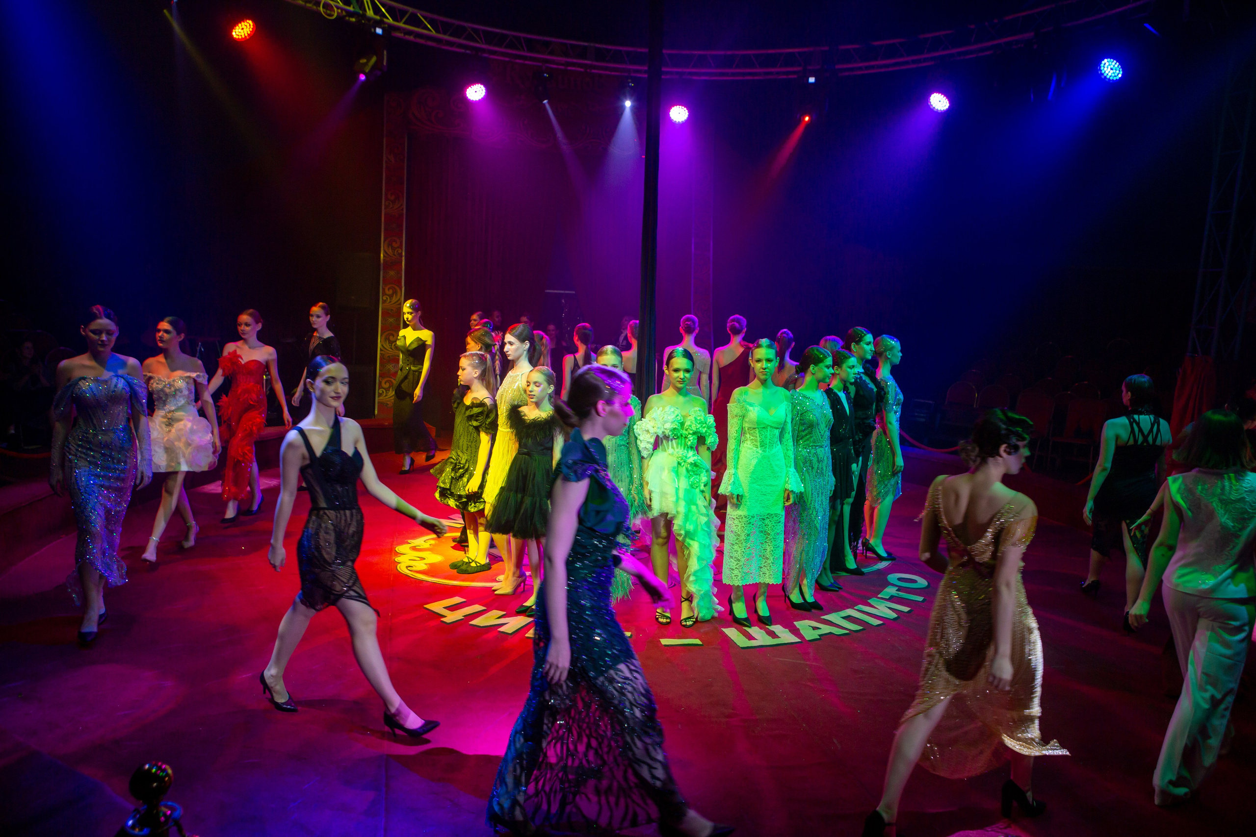 MANEGE SHOW. Репортажный, семейный, свадебный, портретный фотограф