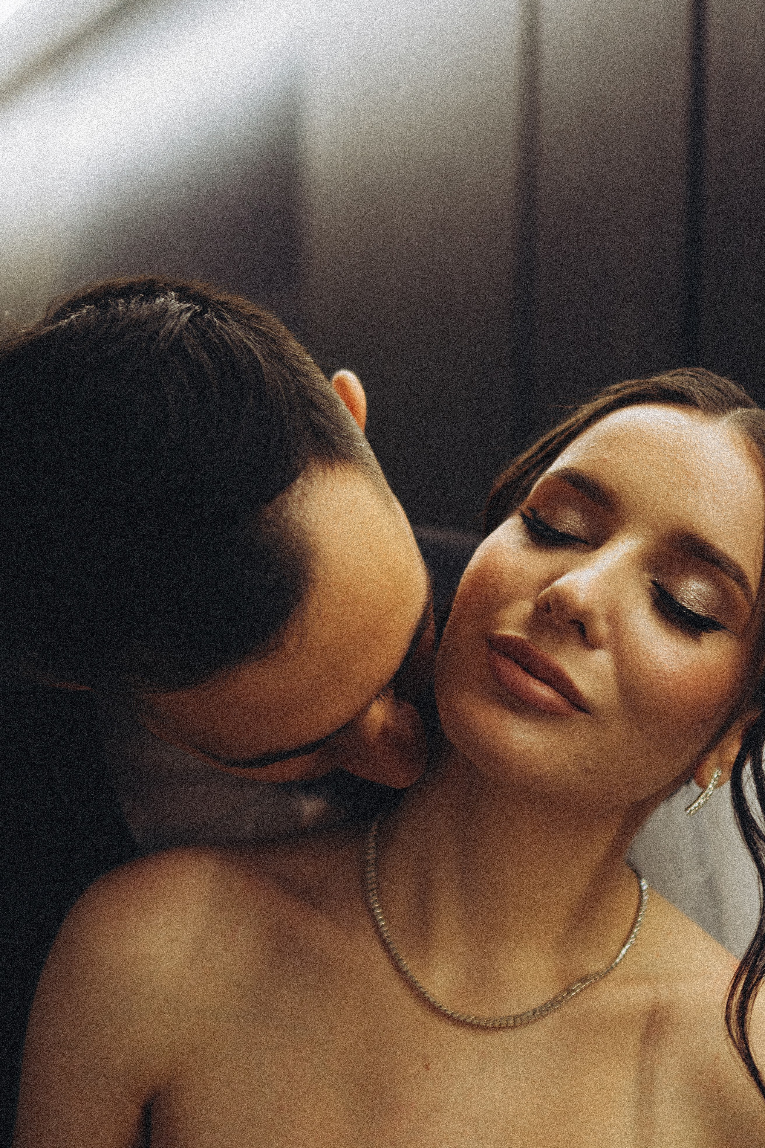 СВАДЕБНАЯ СЬЕМКА СБОРОВ ЖЕНИХА И НЕВЕСТЫ В ОТЕЛЕ И ТАКЖЕ ФОТОСЕССИИЯ В ОТЕЛЕЕ МЕГАПОЛИС БРЯНСК. Профессиональный фотограф, Санкт-Петербург — Виктория Богомолова