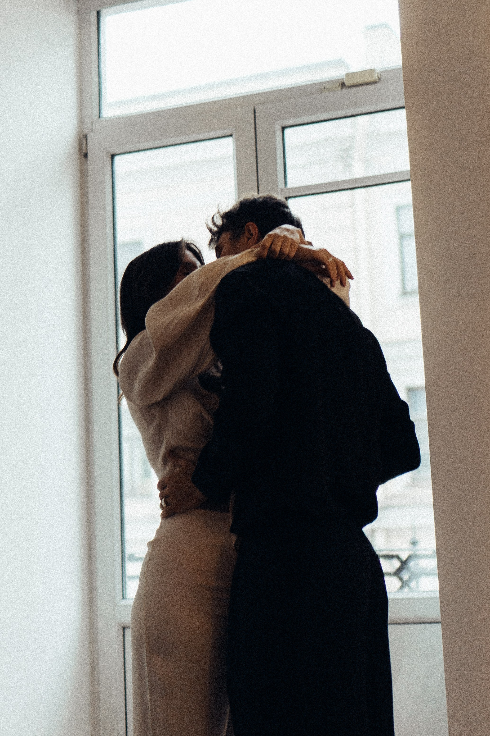 УТРО ЖЕНИХА И НЕВЕСТЫ В ПИТЕРСКОЙ КВАРТИРЕ И СЬЕМКА С СВАДЕБНЫХ ОБРАЗАХ. Профессиональный фотограф, Санкт-Петербург — Виктория Богомолова