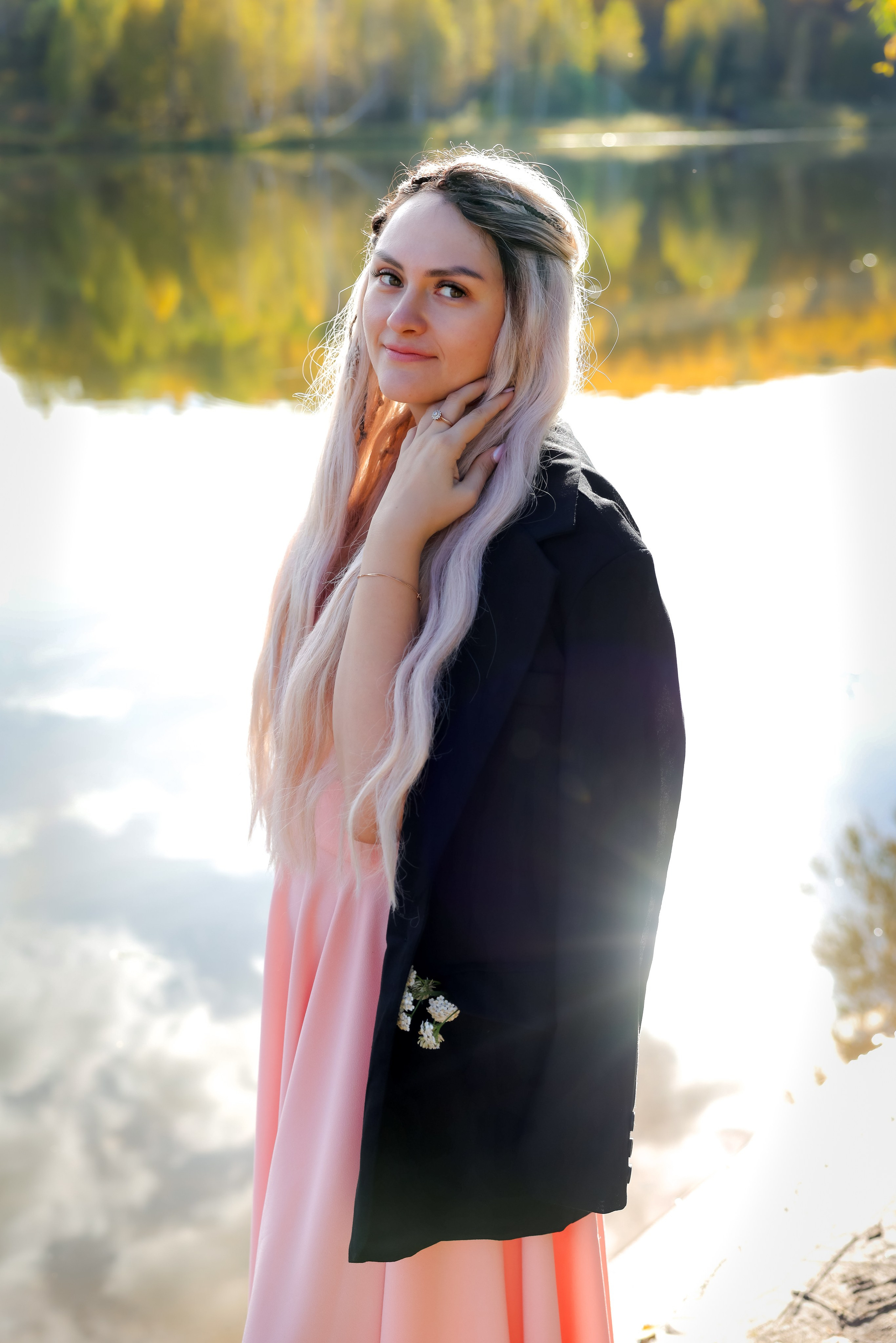 Семейная осенняя прогулочная фотосессия 2025