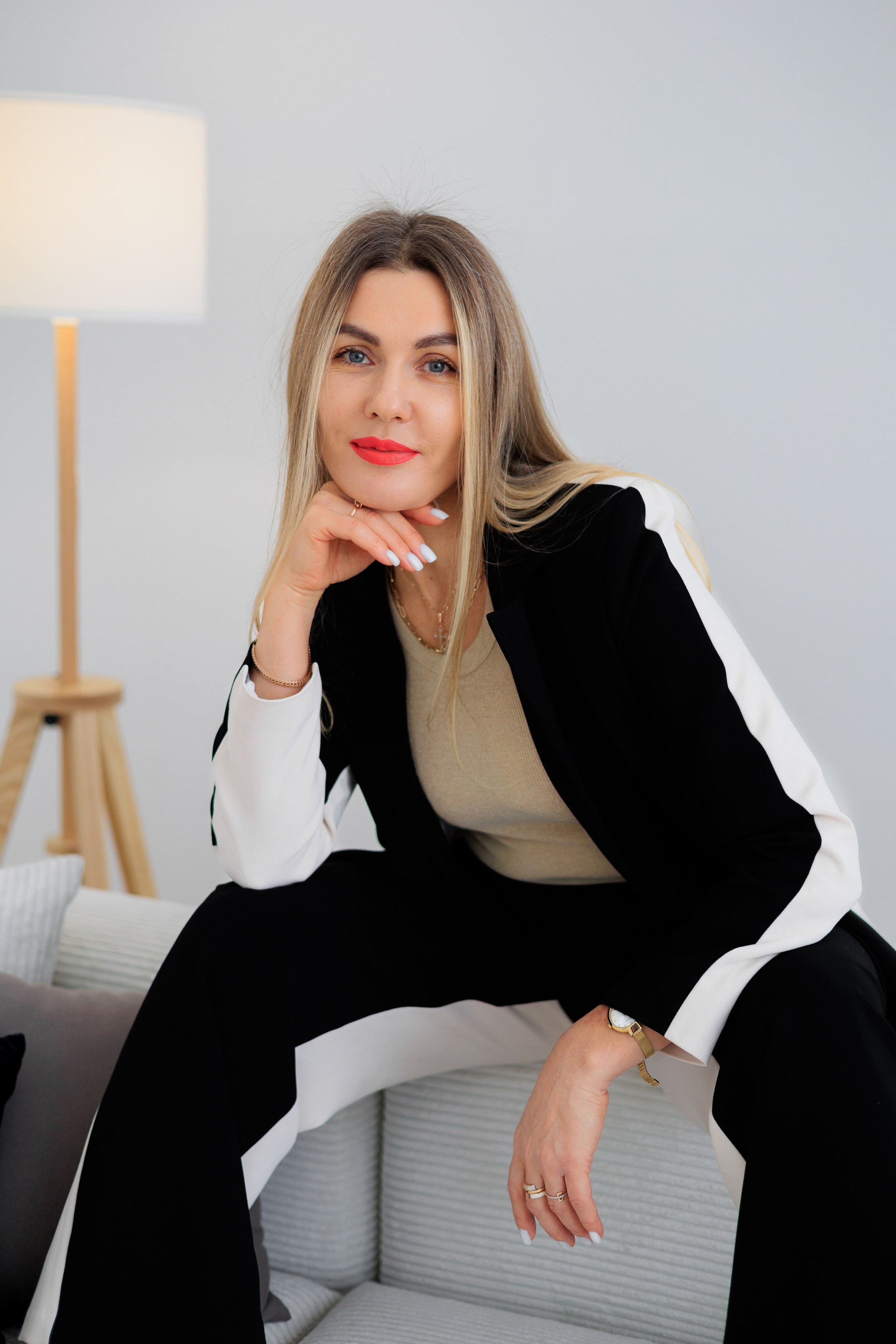 Женский портрет, в студии и дома Сергиев Посад. Фотограф Марина Побединская