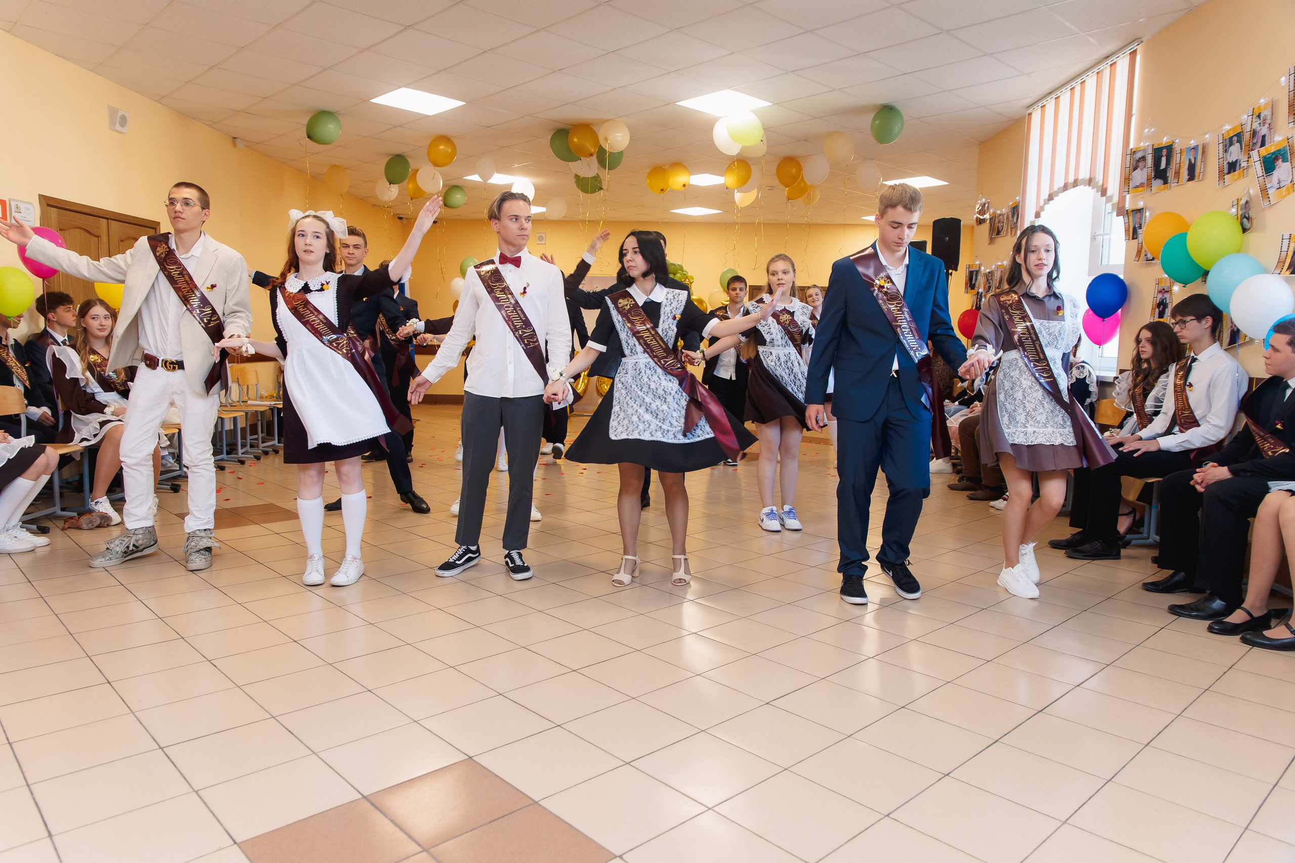 Последний звонок. Фотограф в Кронштадте и Санкт-Петербурге Анастасия Коваленко