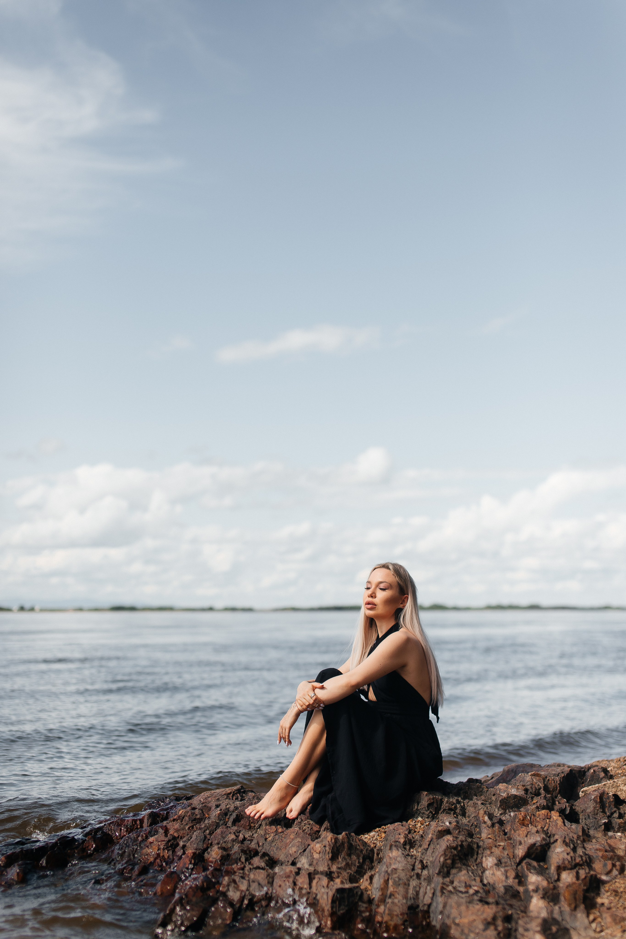 Босиком по скалам. Свадебный и семейный фотограф в Санкт-Петербурге