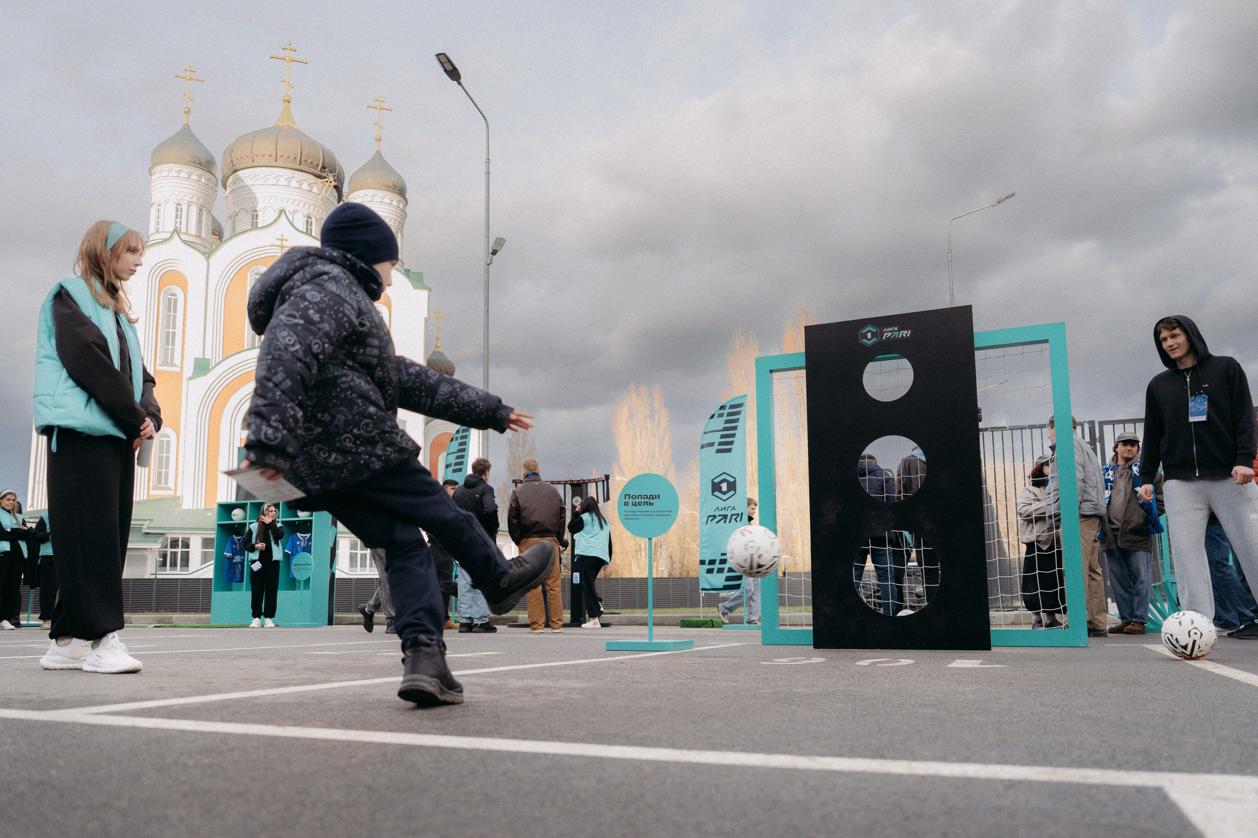 Репортажная фотосъемка фан-фестиваля. Свадебный и репортажный фотограф в Воронеже Роман Янко