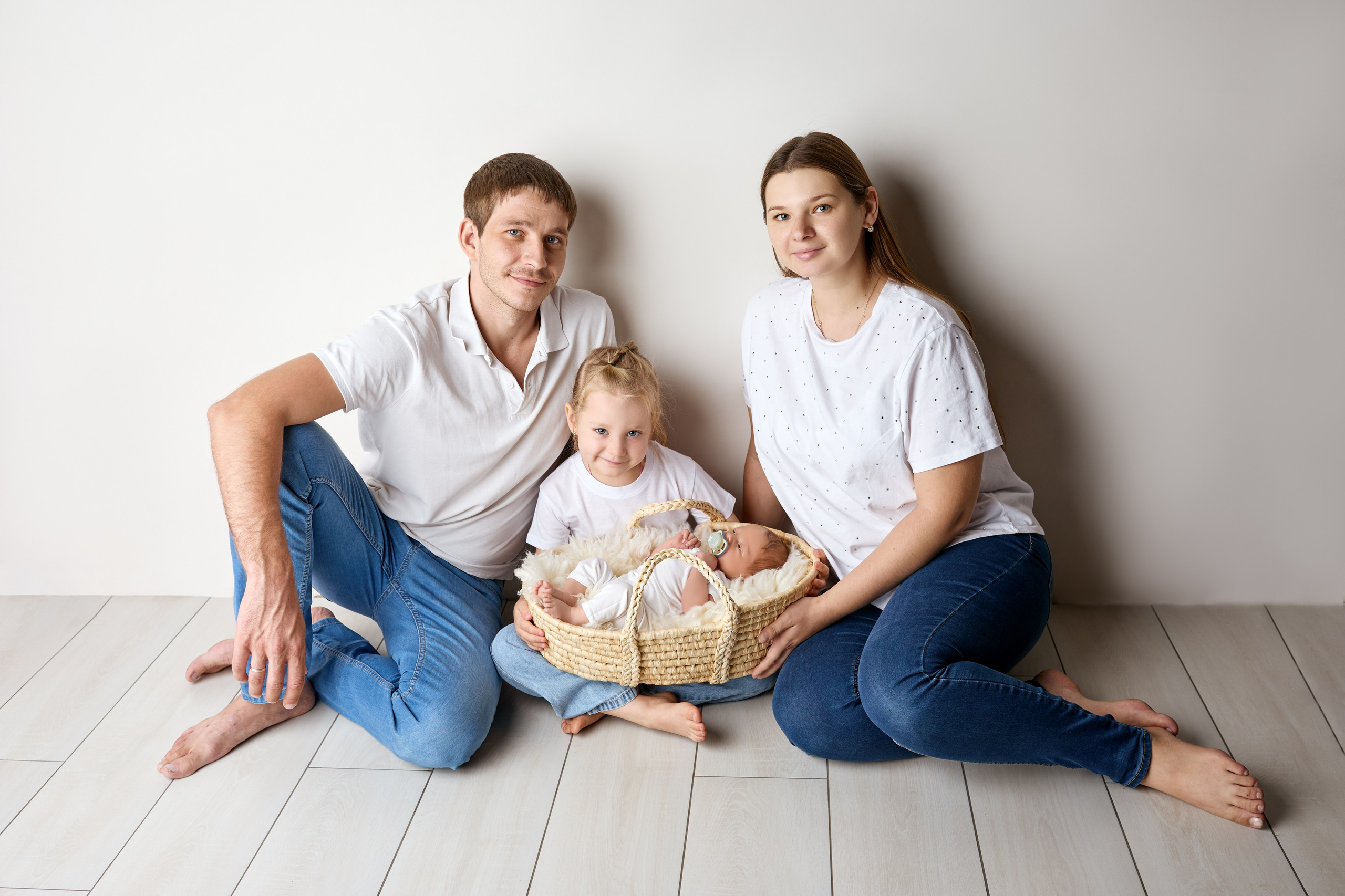 Фотосессия newborn (семейные кадры). Фотограф новорожденных Ростов-на-Дону