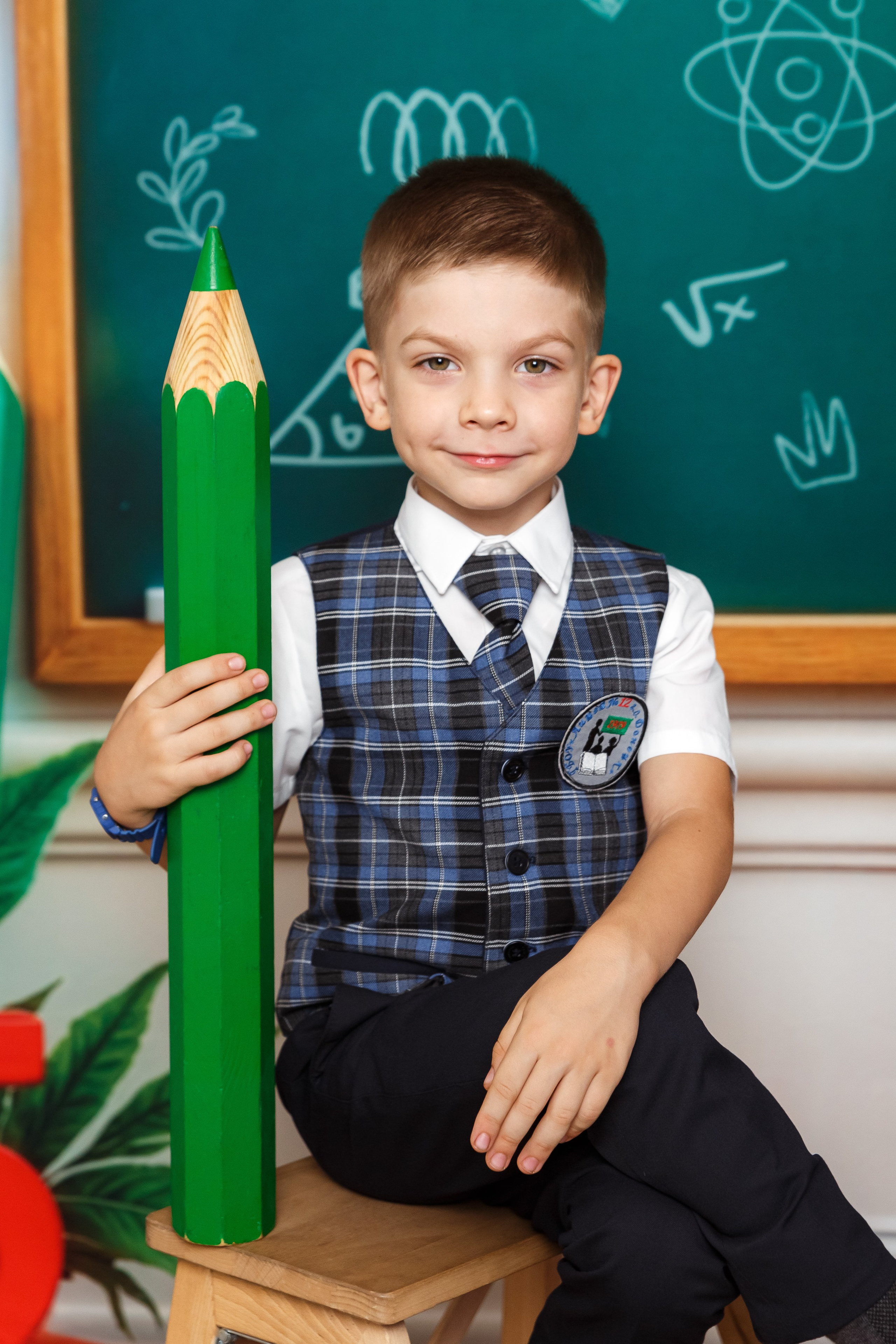 «Карандаши». Выпускные альбомы в Донецке и ДНР. Фотограф Донецк и ДНР