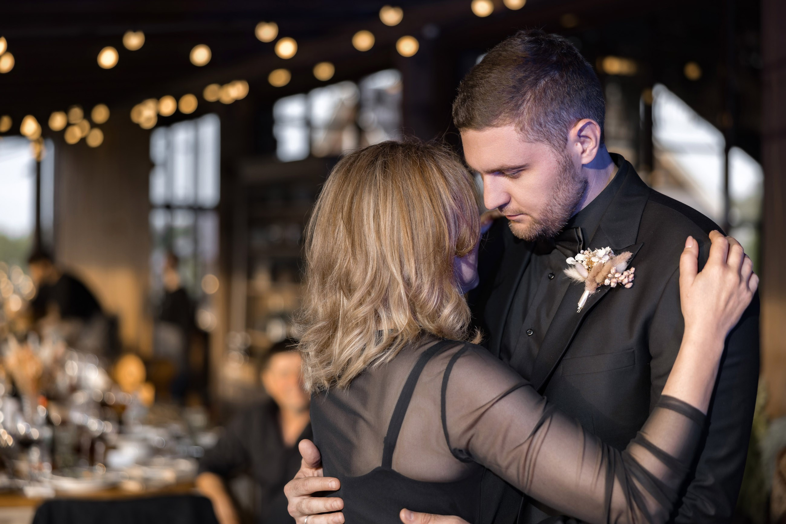 Артем и Вера. Свадебный фотограф и видеограф Юрий и Эля Дубинины