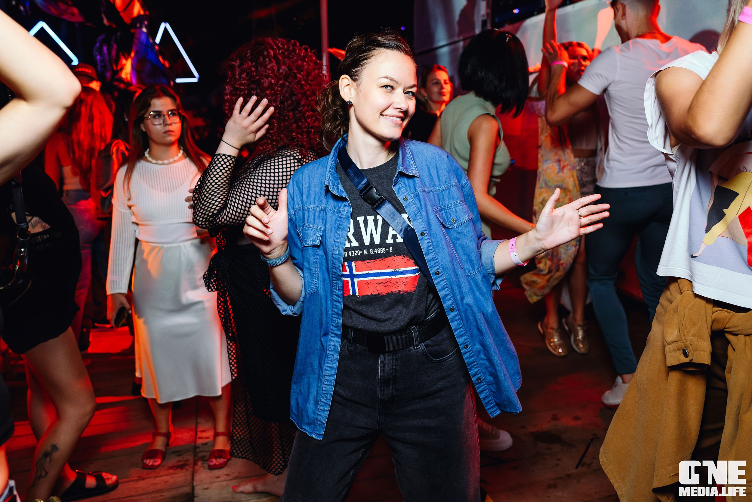 CULT — electronic music festival. Day II. One Media Life: фоторепортажи, фотоотчеты с мероприятий и заведений