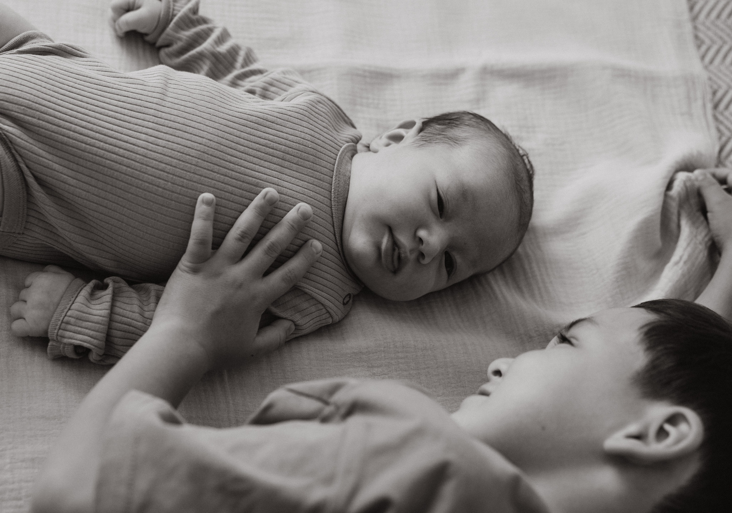 Домашняя фотосессия вчетвером. Семейный, ньюборн фотограф, фотограф на роды в Москве, Виктория Тюльдюкова
