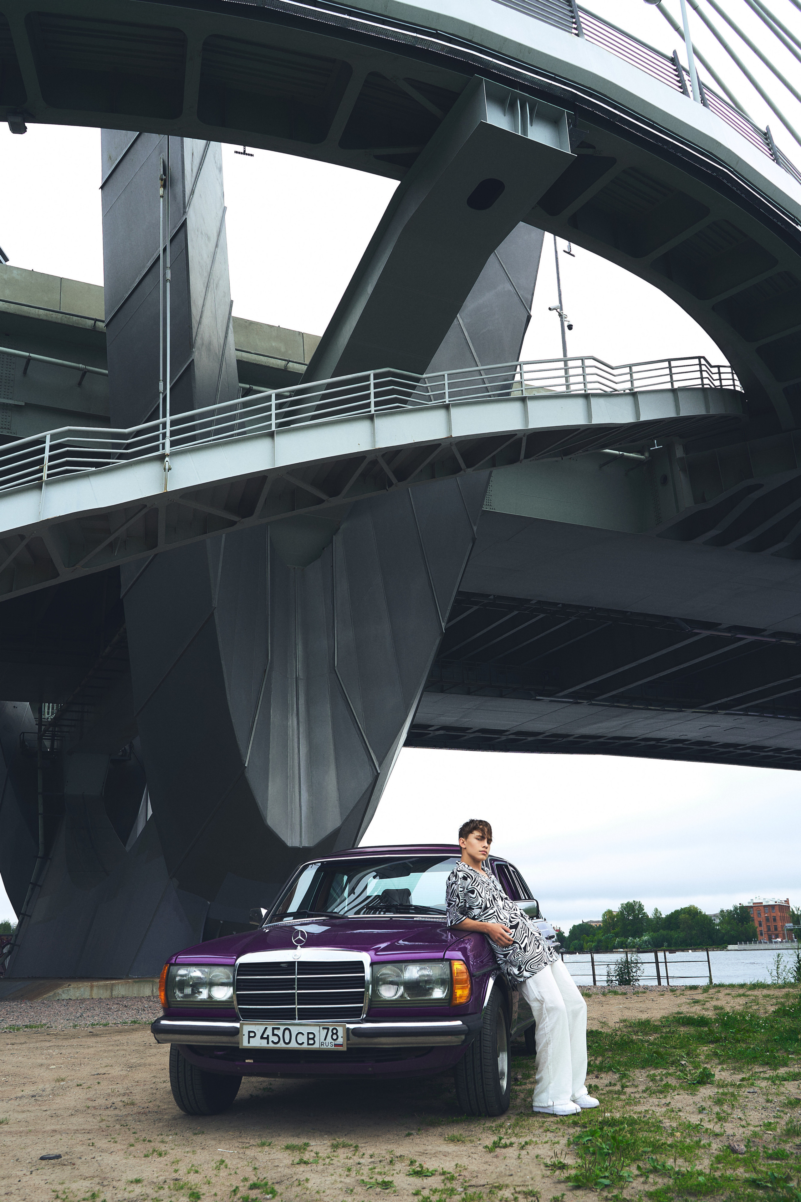 Съёмка с ретро автомобилем. Дети — balli school. Фотограф Барт Полина. Снимаю в Санкт-Петербурге, Москве, Приозерске