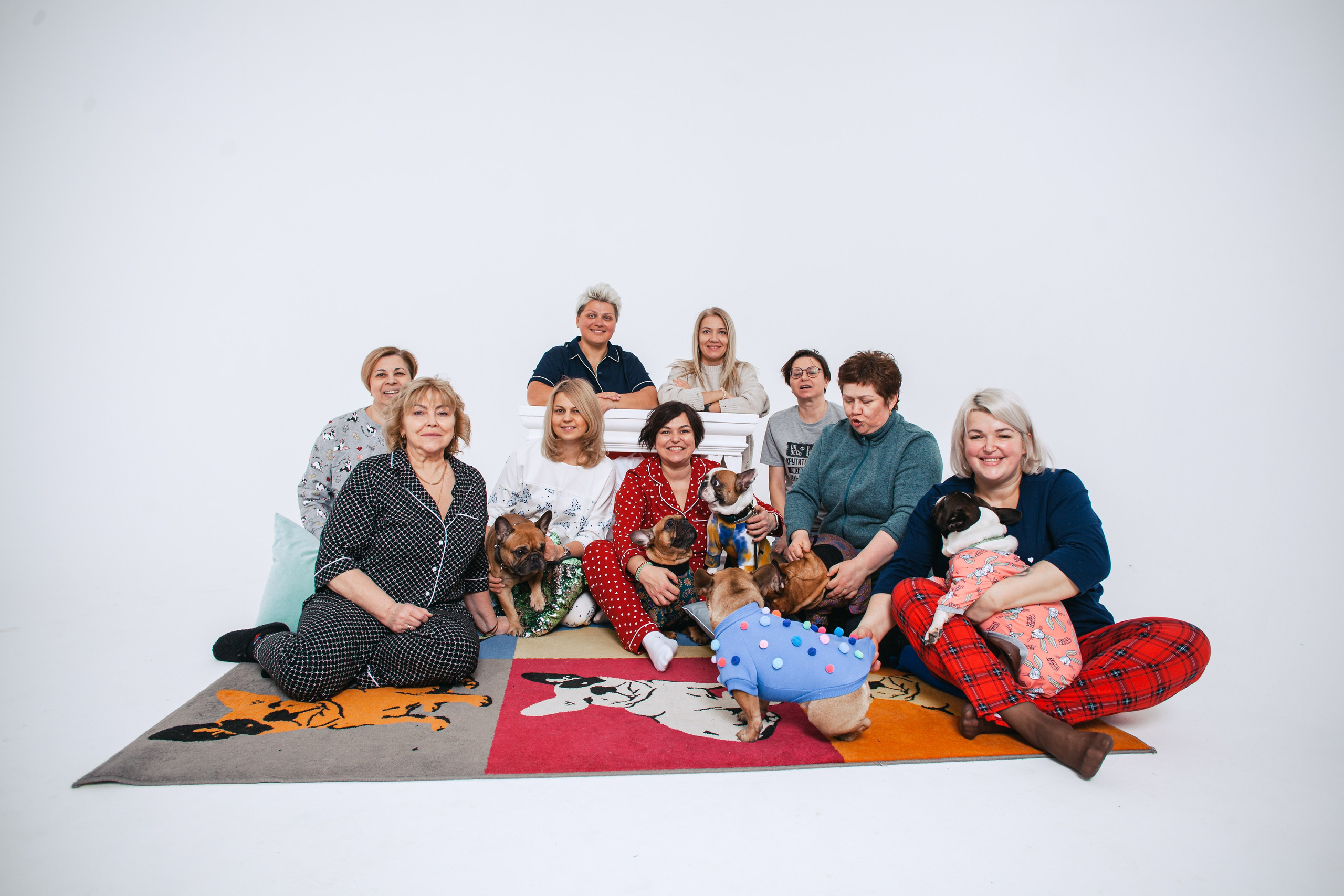 Пижамная вечеринка французских бульдогов и их хозяев. Фотограф-анималист Татьяна Степанова