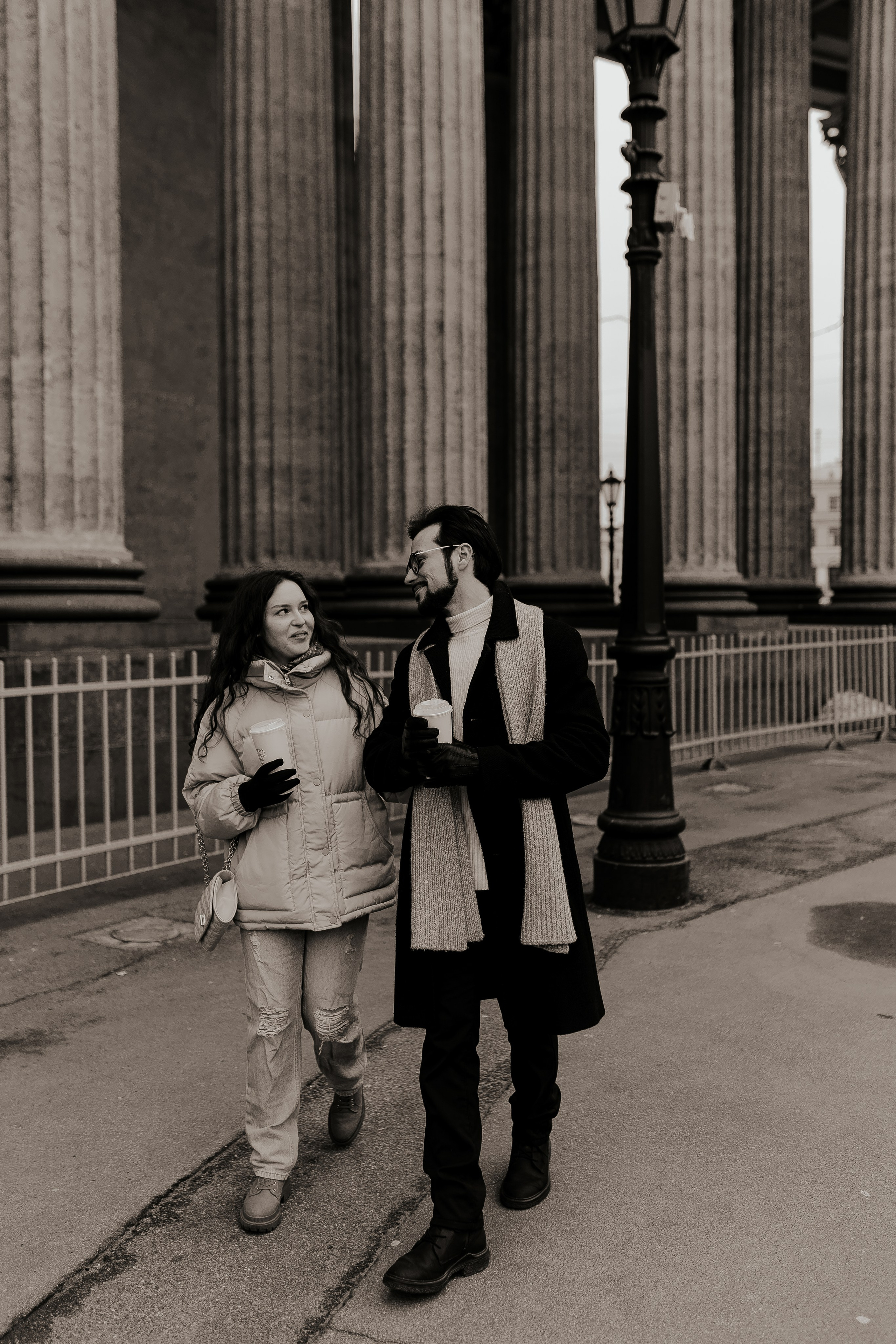 Фотопрогулка по весеннему Петербургу для двоих. Фотограф в Санкт-Петербурге Лиза Семченкова