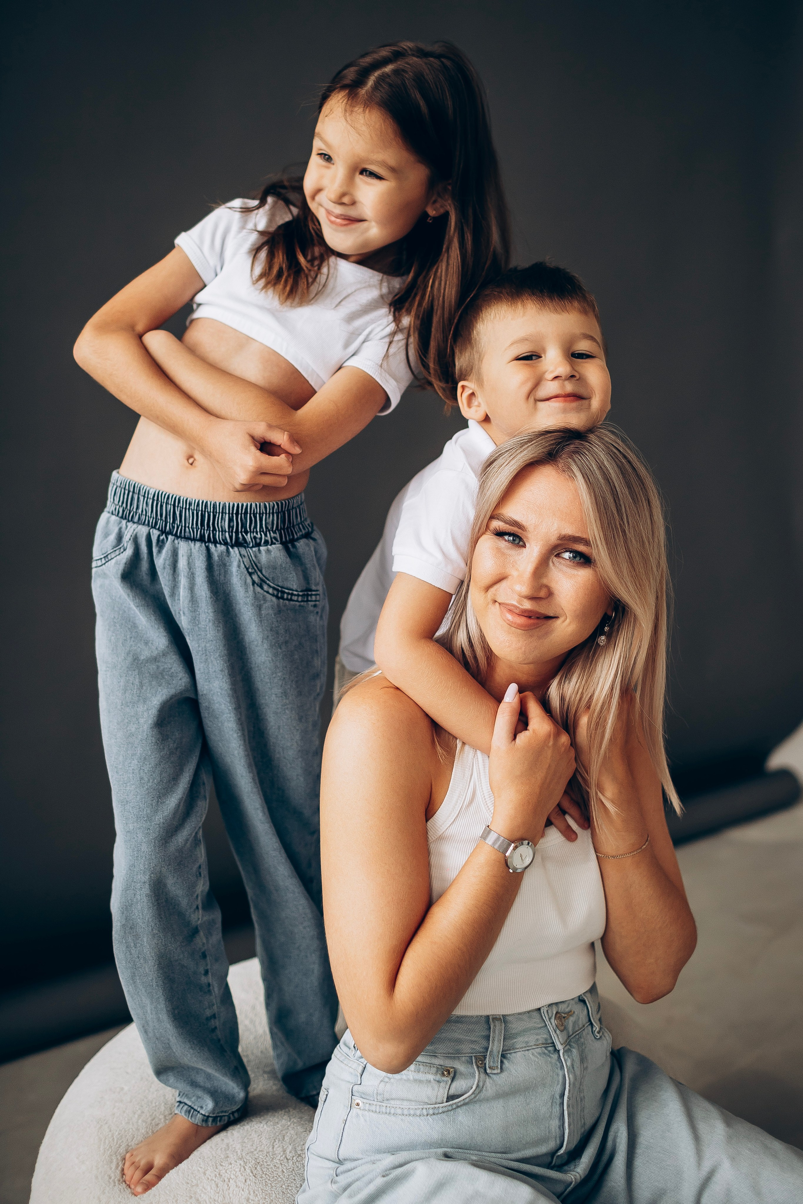 Женя с детками. Семейная съемка — это красивый способ признаться своей семье в любви