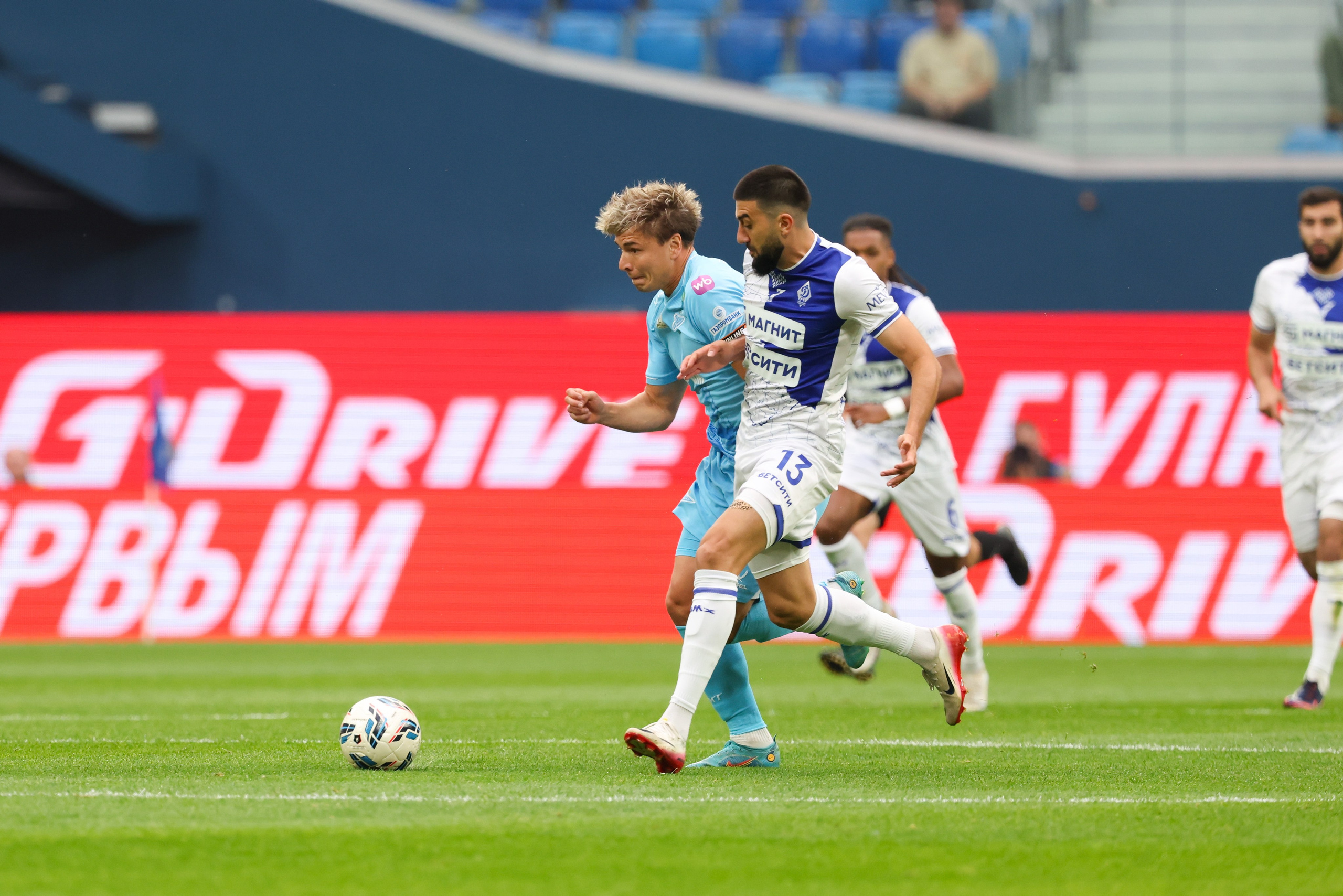 ФК «Зенит» — ФК «Динамо» Махачкала 23.08.2025. Спортивный и репортажный фотограф Антон Тереханов