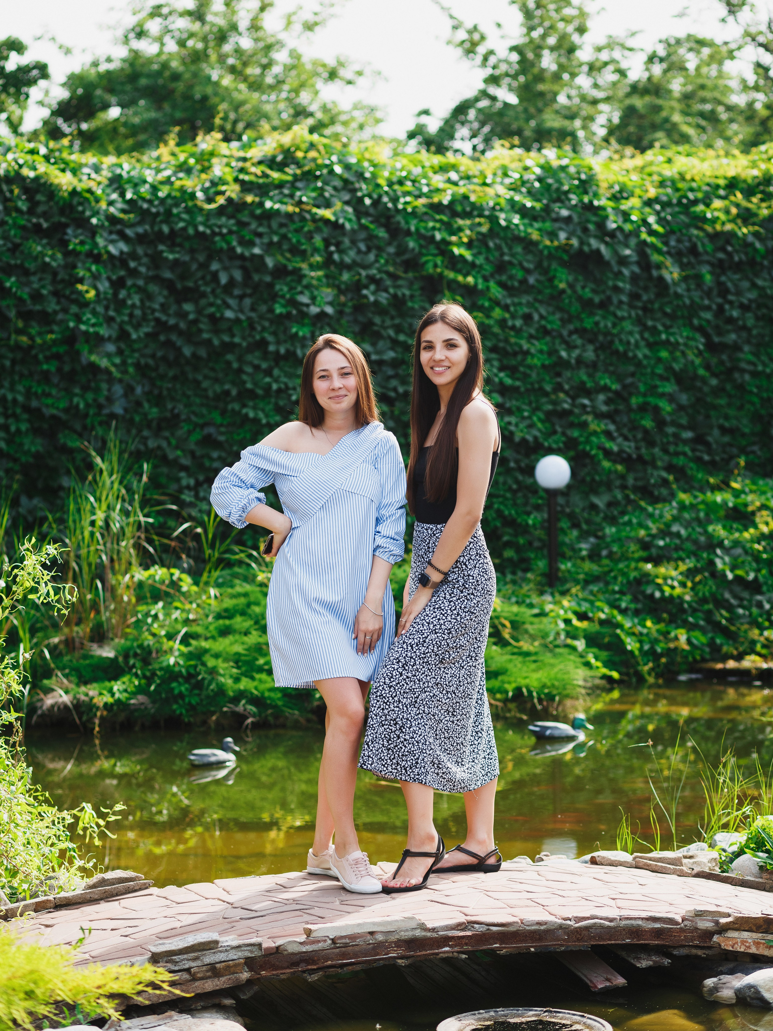 Свадебный фотограф Таганрог — фотосессия в центре города и банкет в коттедже «Виктория». Свадебный и семейный фотограф в Таганроге Бакарюк Антон