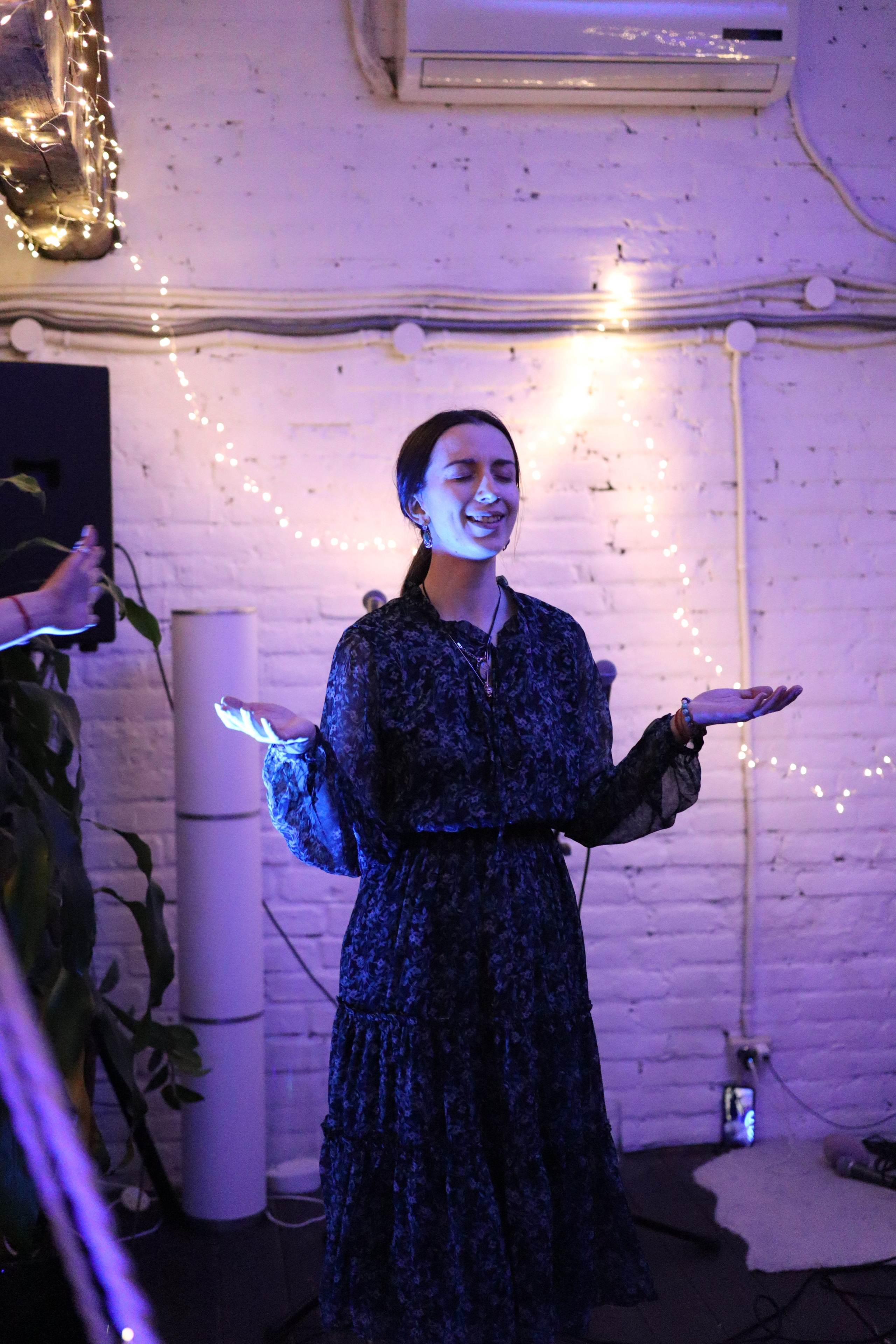 Bhakti Mantra. Photo Ninja