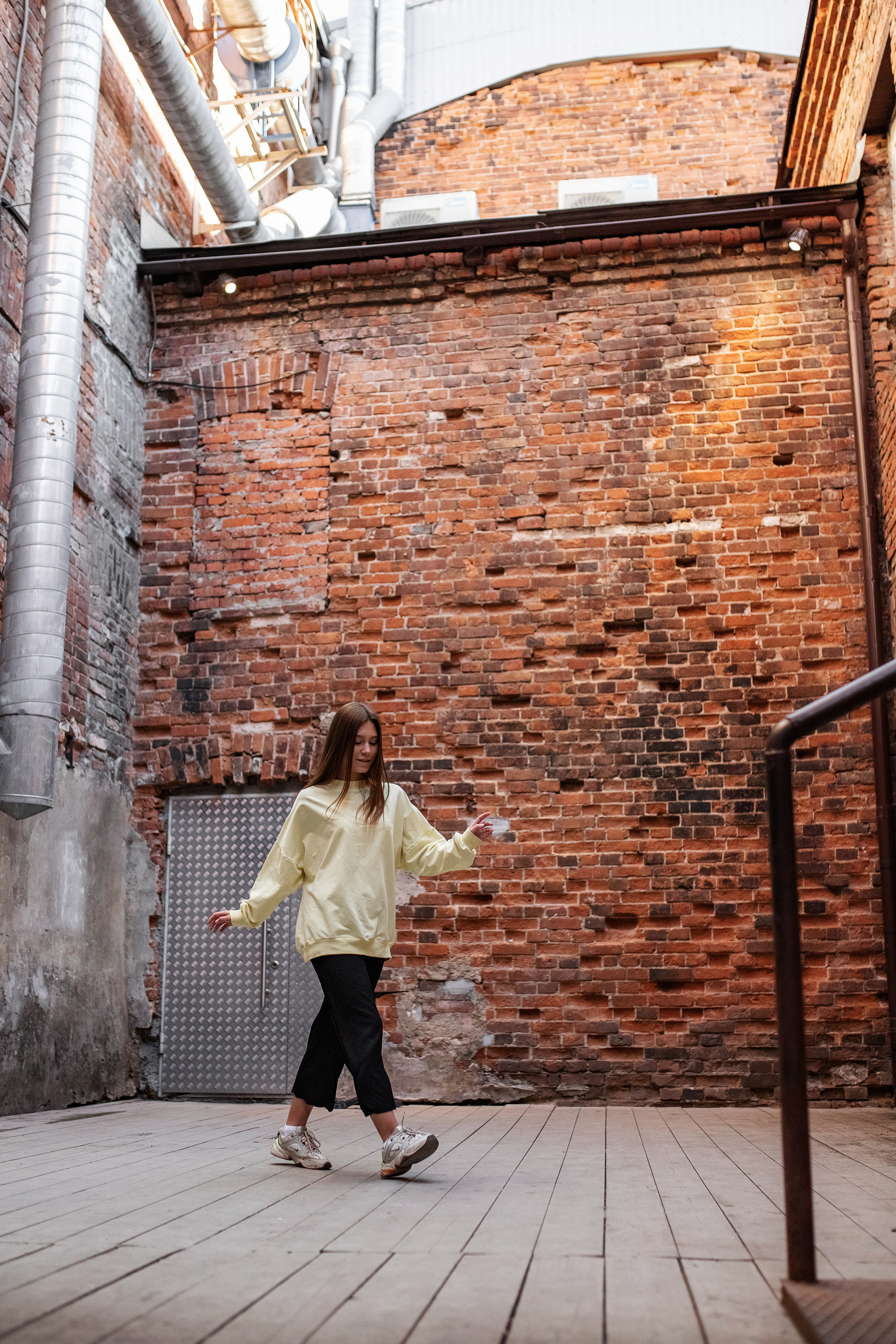 Индивидуальная фотосессия. Красный кирпич