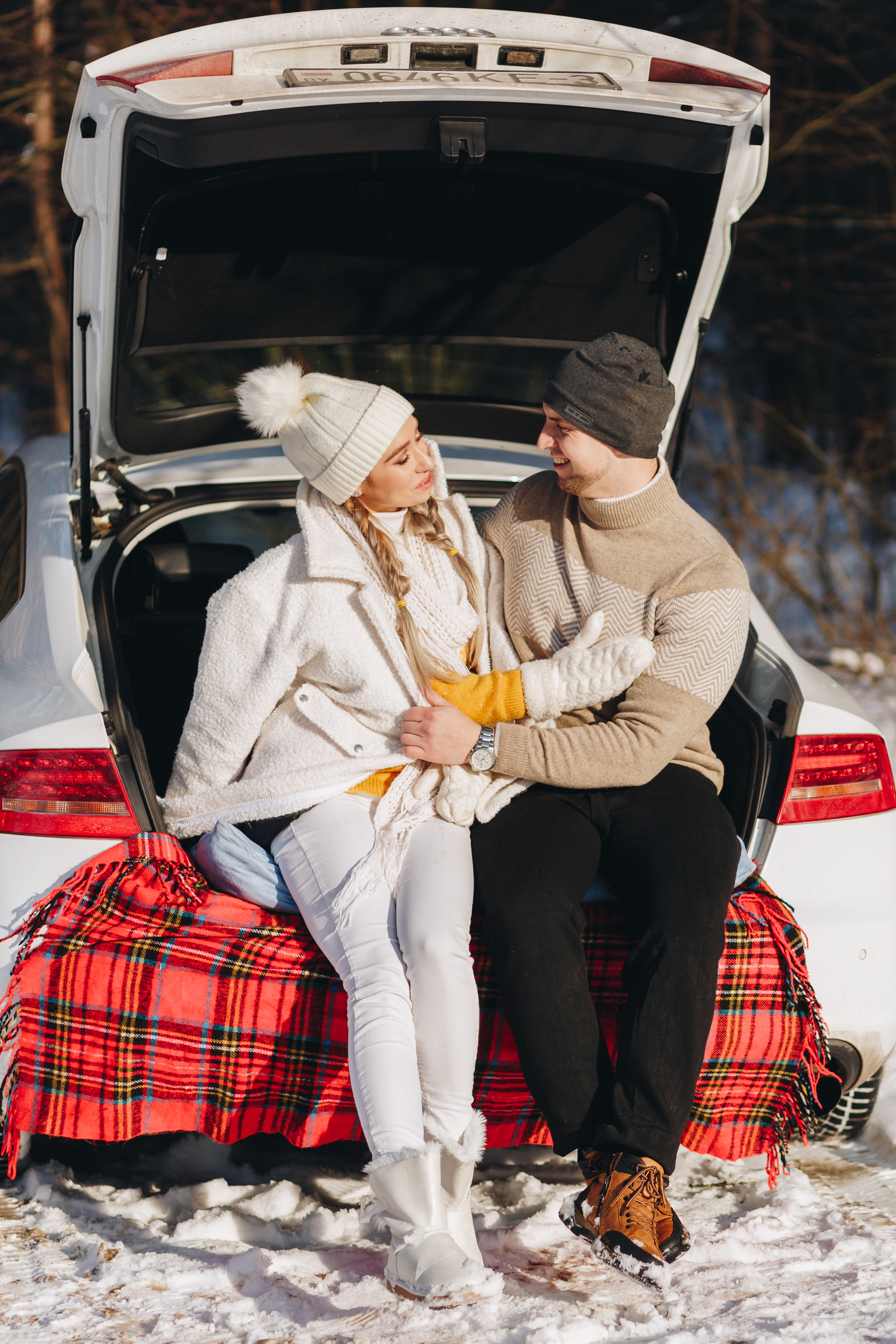Зимняя лавстори. Свадебный семейный фотограф и видеограф Гомель Минск Беларусь Европа