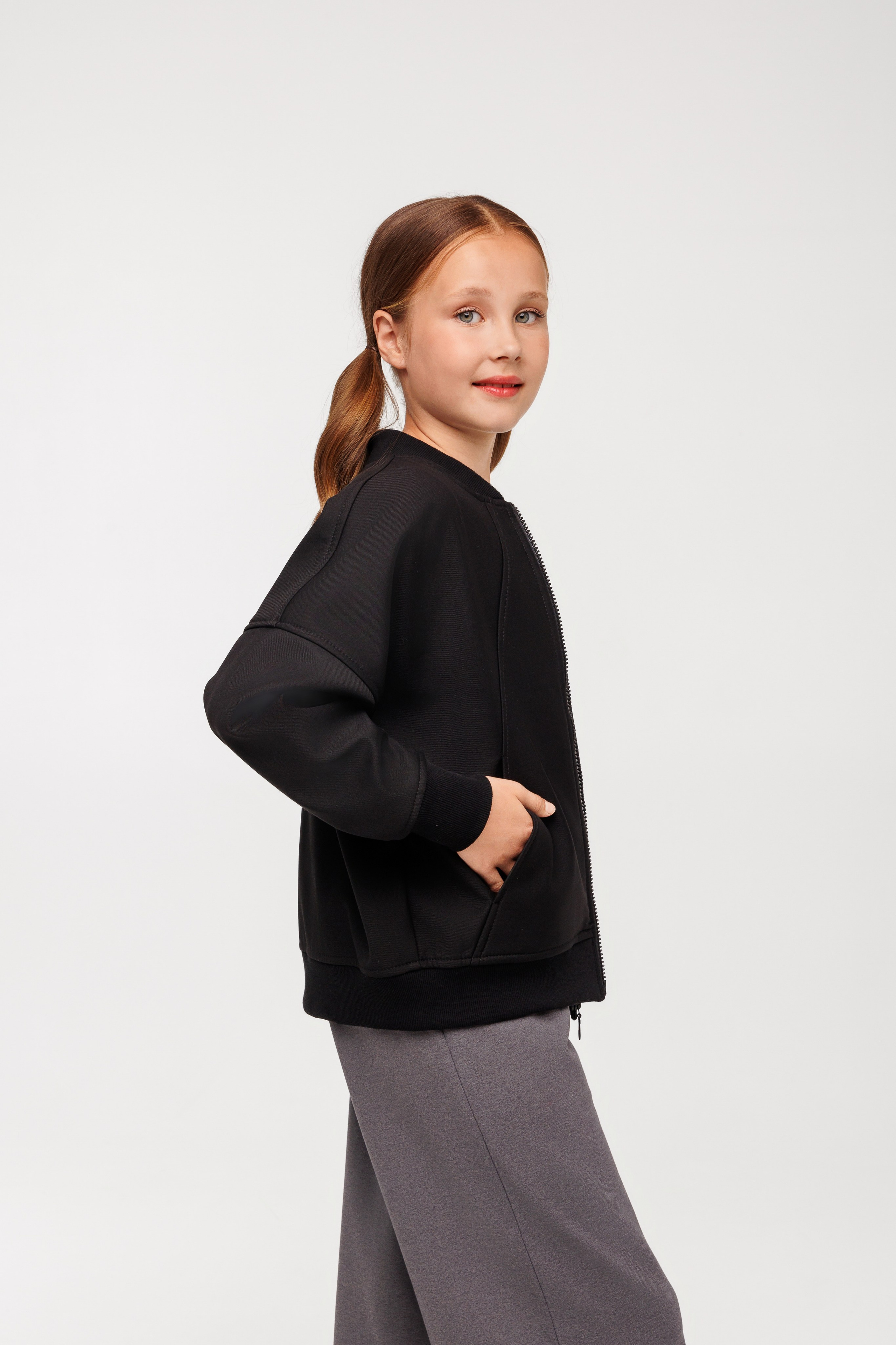 Школьная форма. Репортажный и студийный фотограф во Владивостоке Дударева Софья