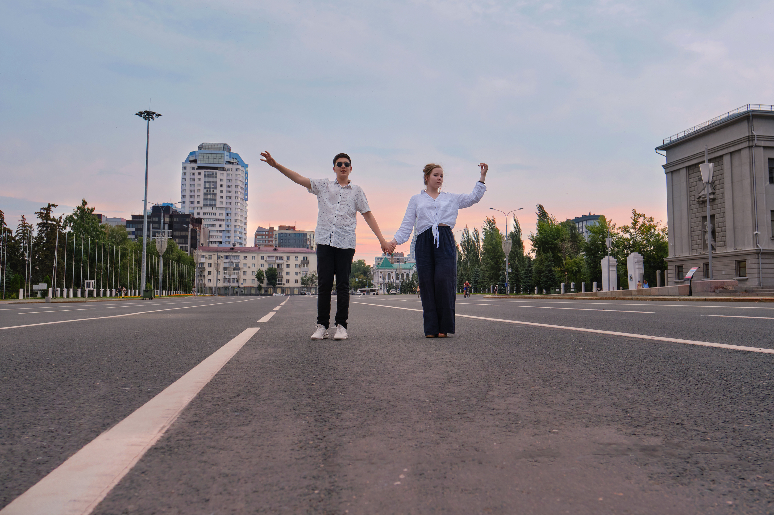 Фотосессия на улице в городе — Забудьте о Студии, Лето Ждет!
