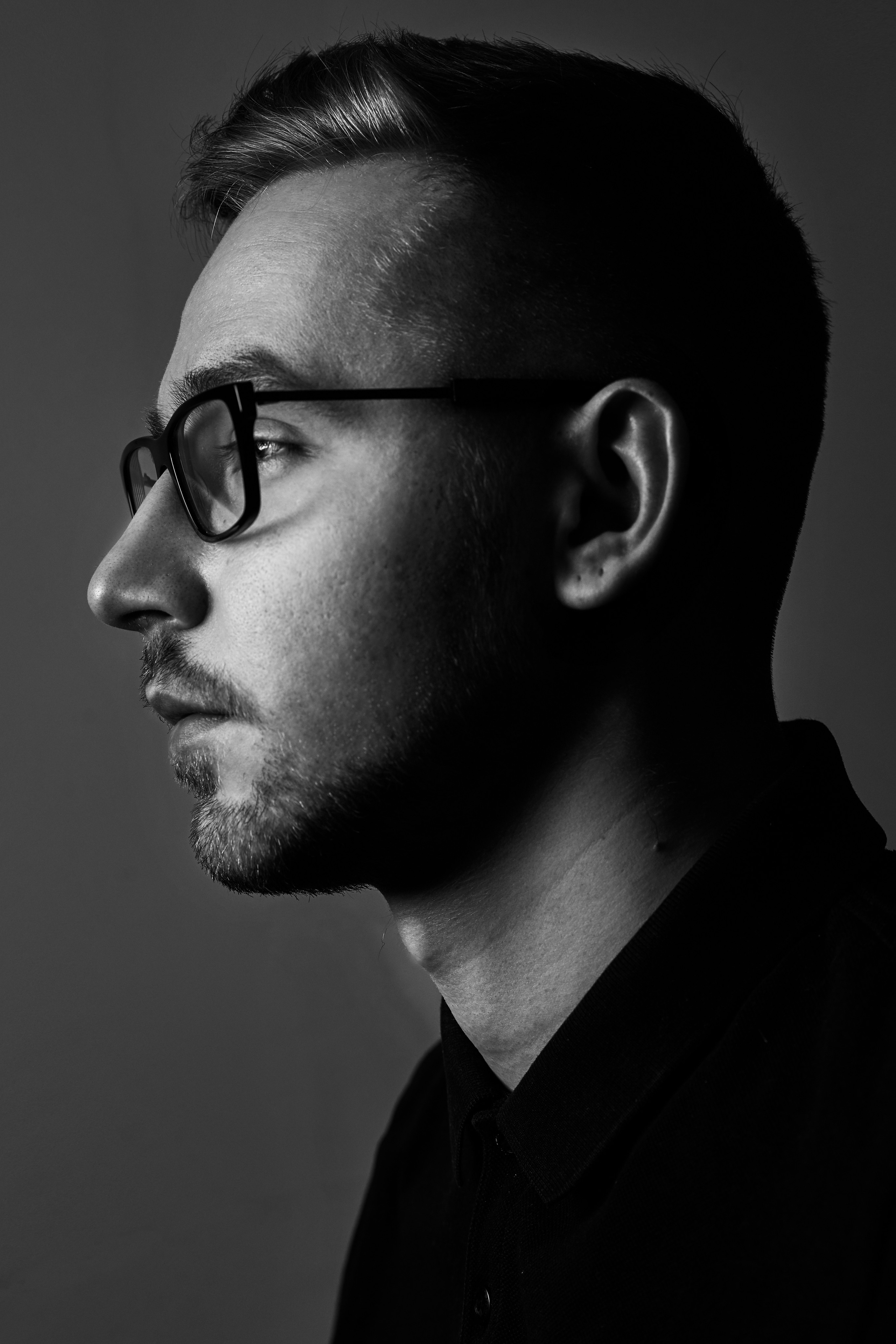 Мужская фотосессия в Самаре. Позы для мужского портрета