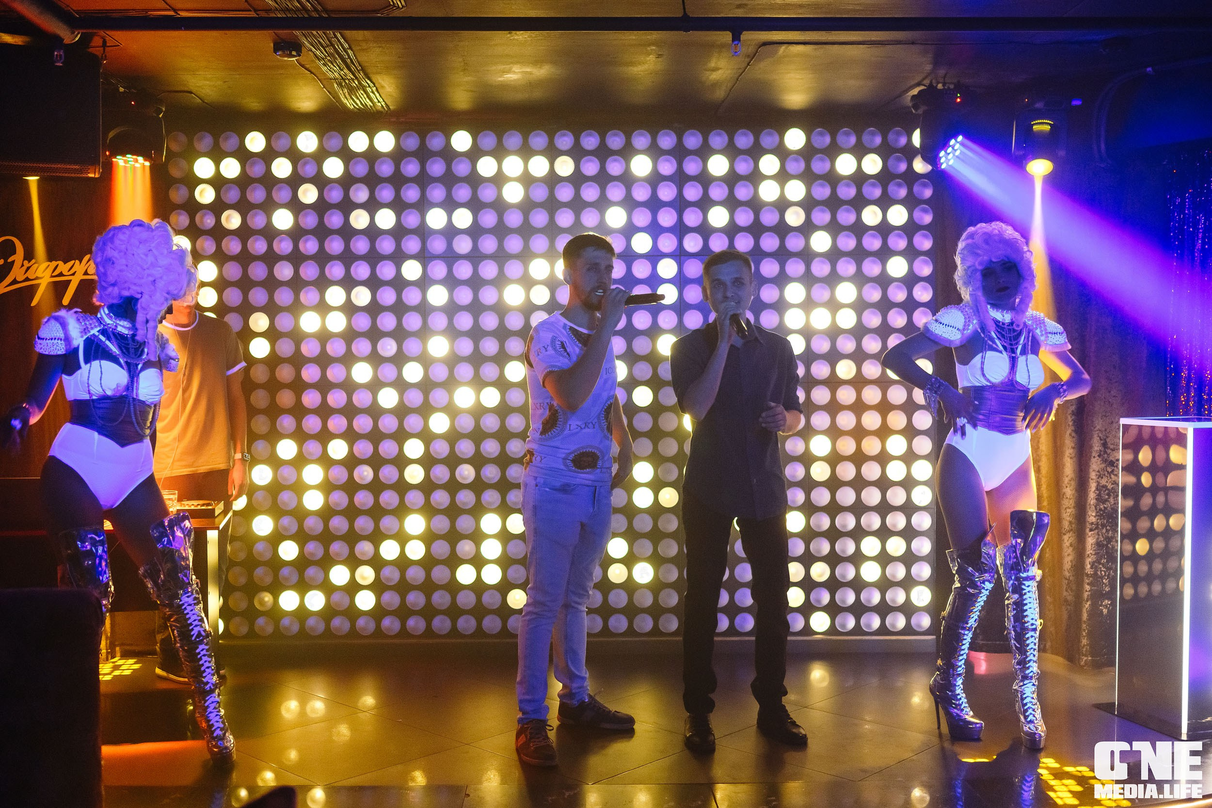 Фоторепортаж из караоке-клуба Эйфория. One Media Life: фоторепортажи, фотоотчеты с мероприятий и заведений