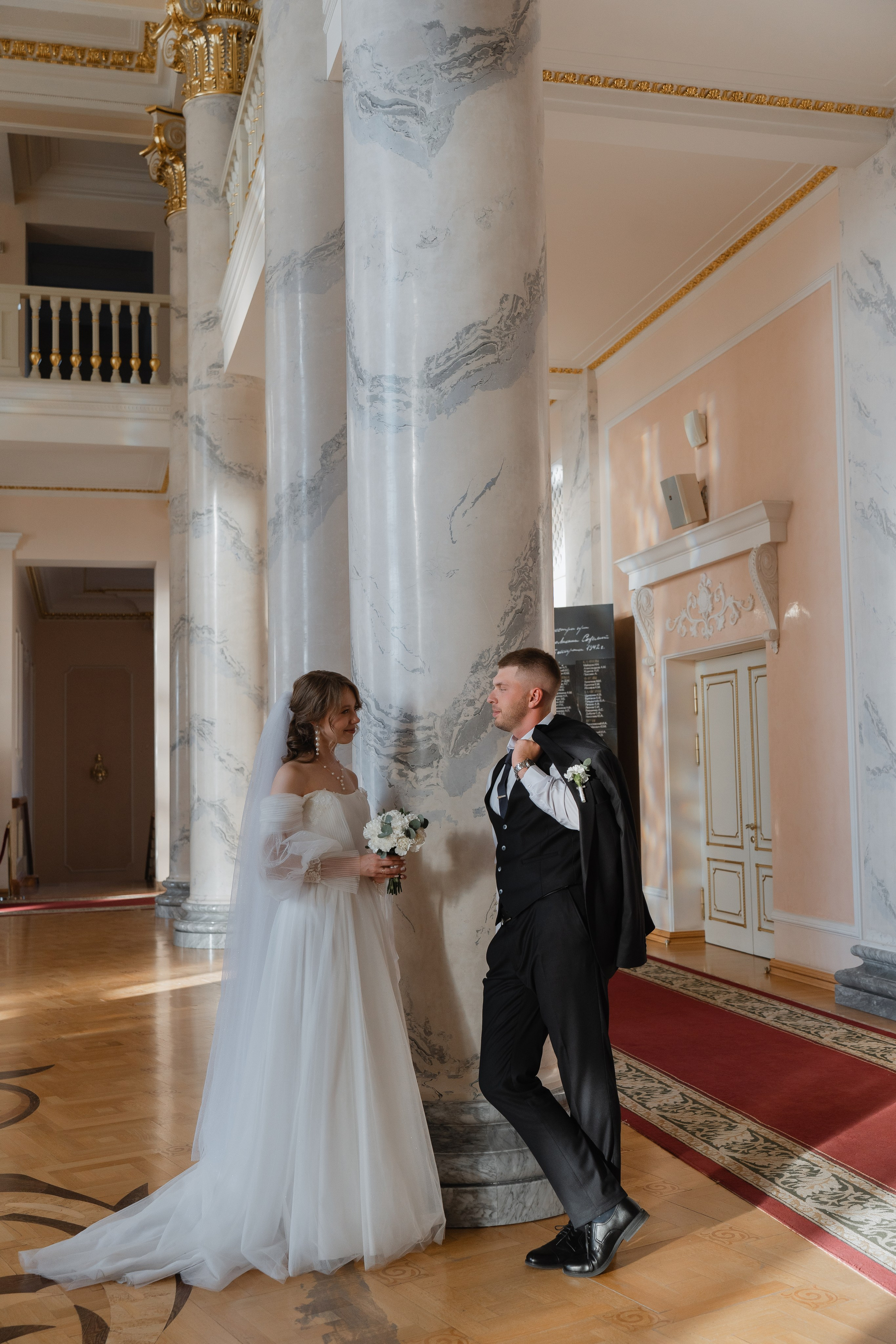 Олег и Татьяна _театр Оперы и балета. Свадебный и семейный фотограф в Самаре Салахова Гулина