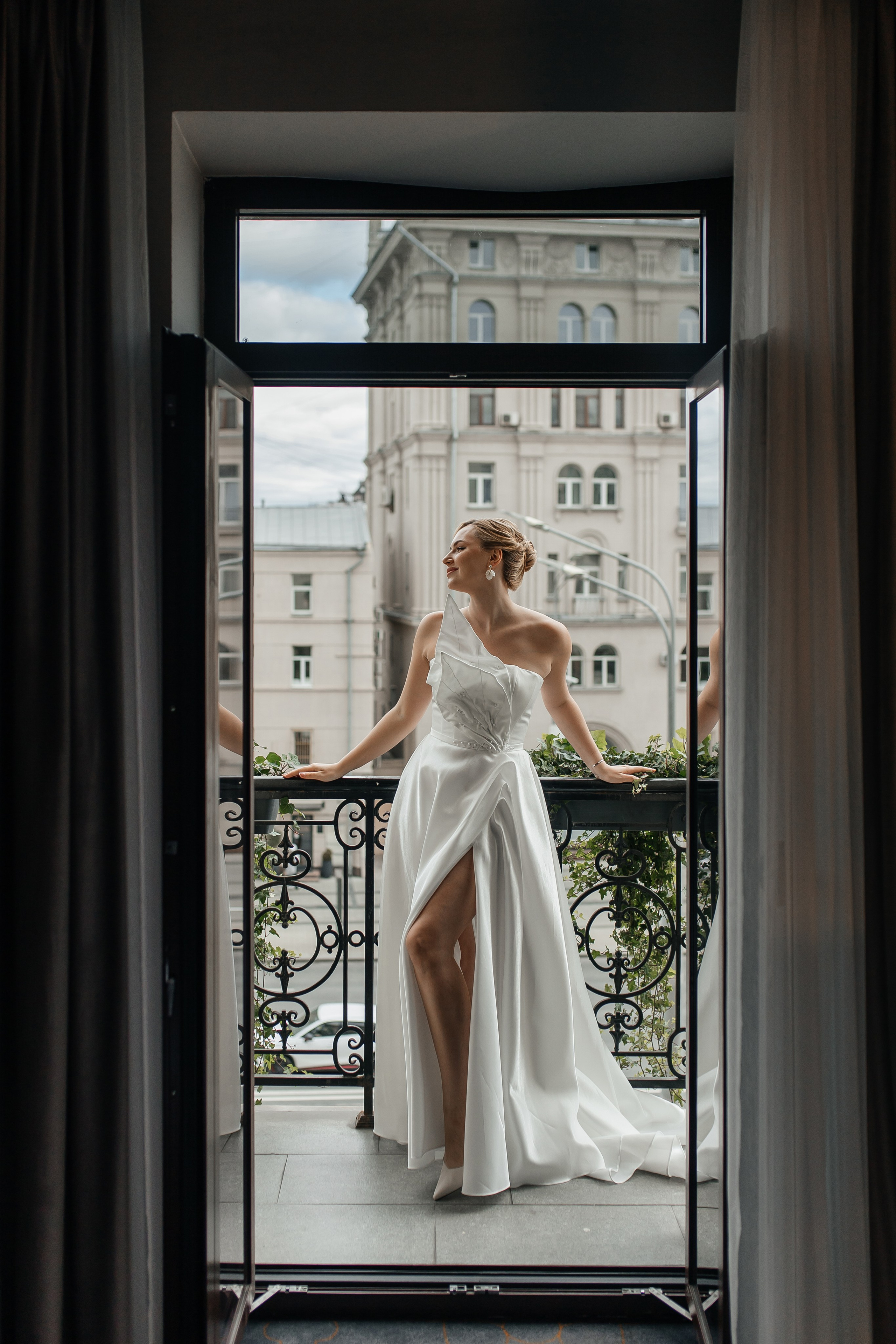 Свадебная фотосессия в отеле Хартвел в Москве