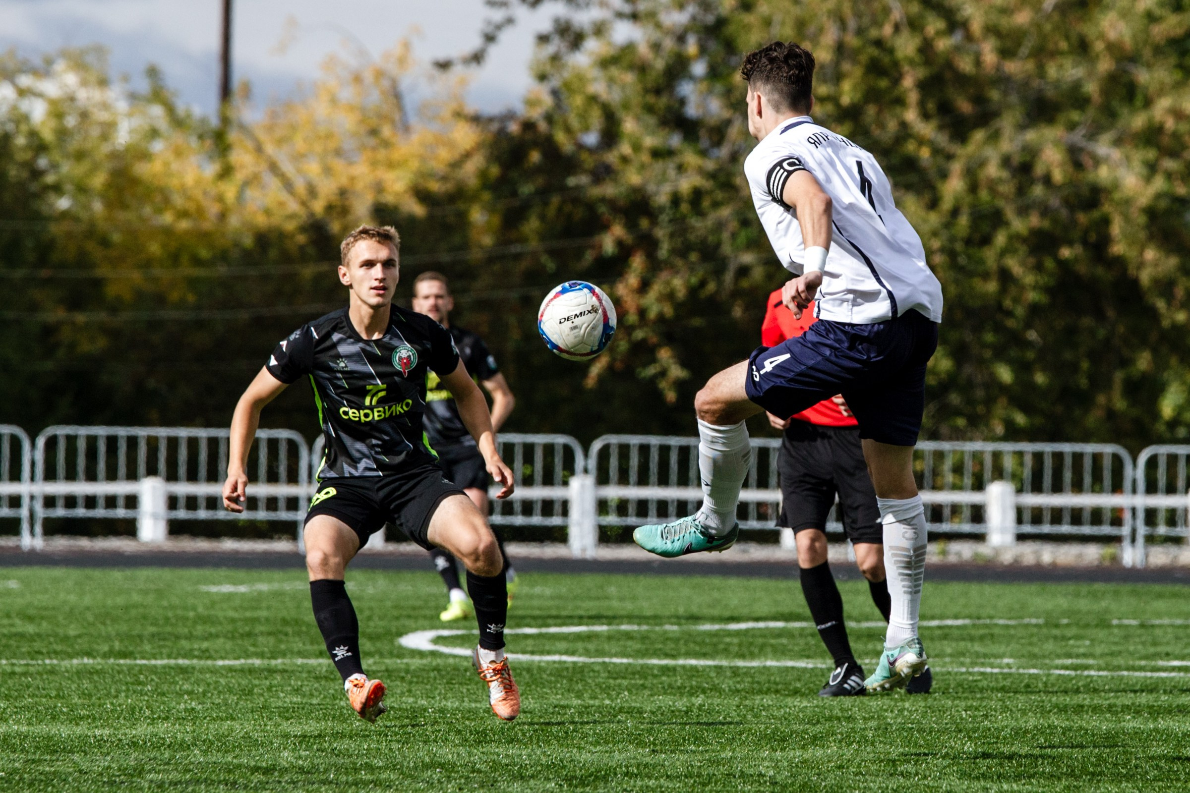 Первенство России по футболу LEON-Вторая лига Б | ФК Иркутск — Космос (Долгопрудный) | 14.09.25. Фотограф в Иркутске Евгения Айвазова