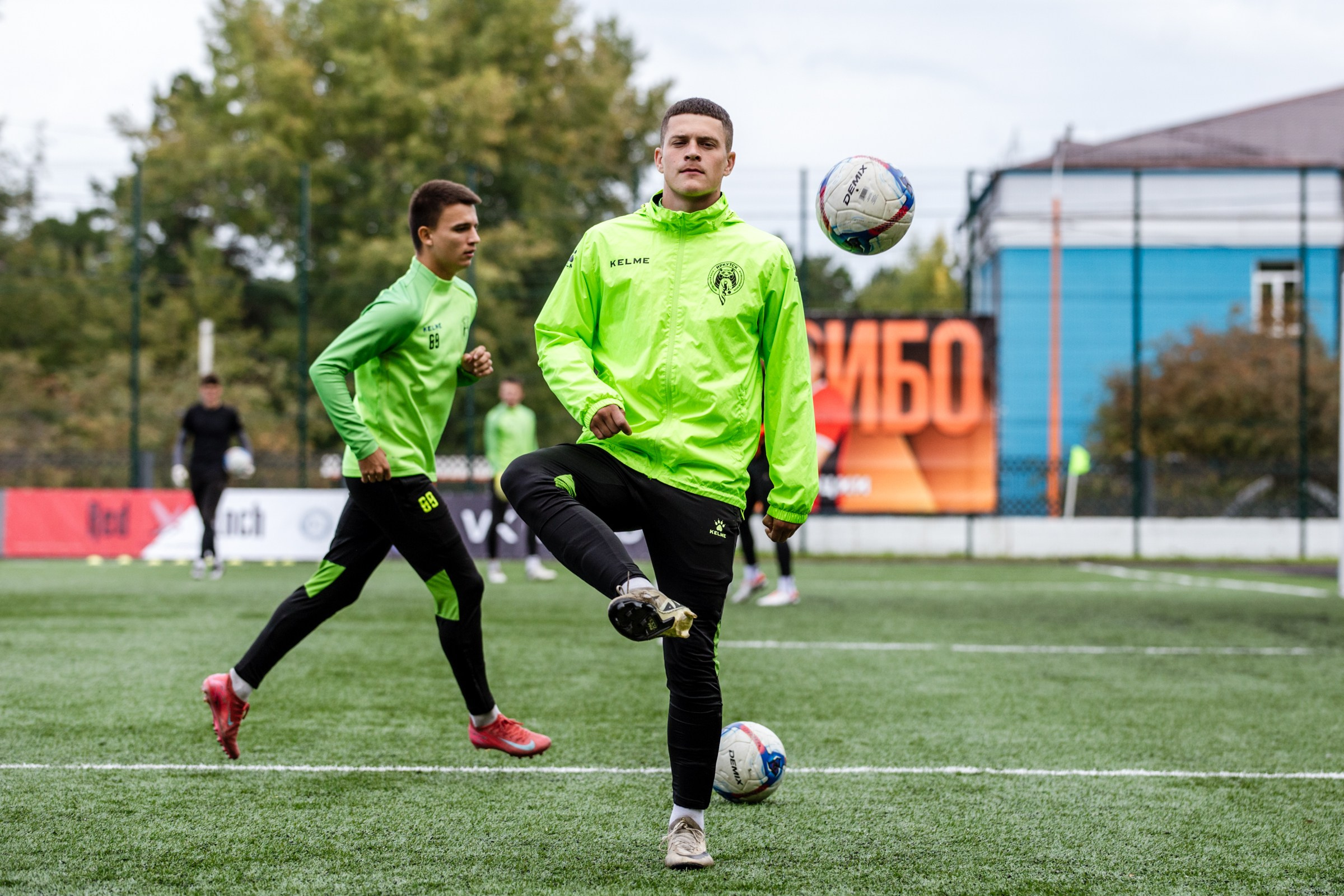 Первенство России по футболу LEON-Вторая лига Б | ФК Иркутск — Космос (Долгопрудный) | 14.09.25. Фотограф в Иркутске Евгения Айвазова