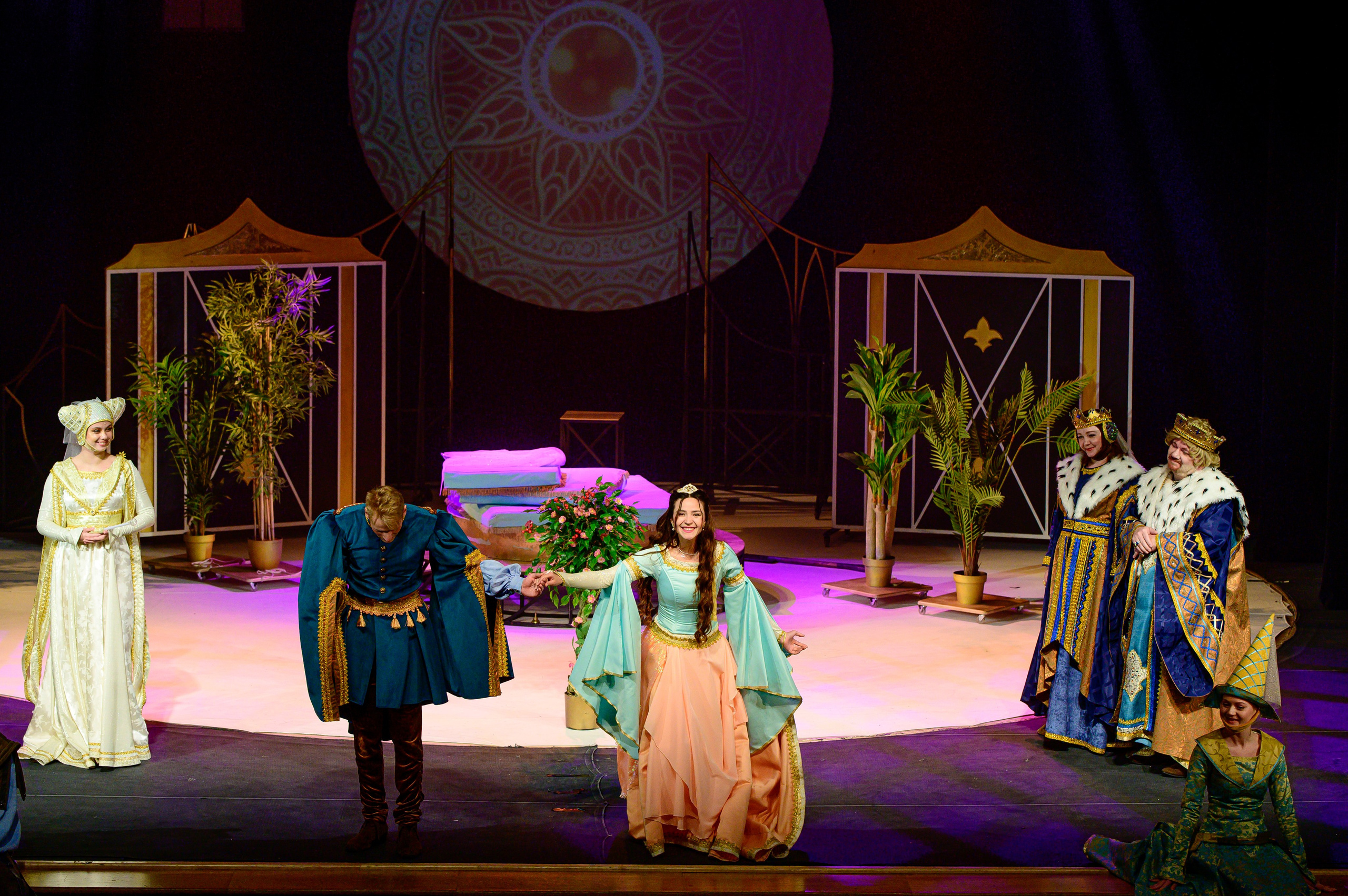 Детский спектакль @bgm_teatr «Спящая красавица ". Фотоуслуги, услуги фотографа, фотографирование важных событий