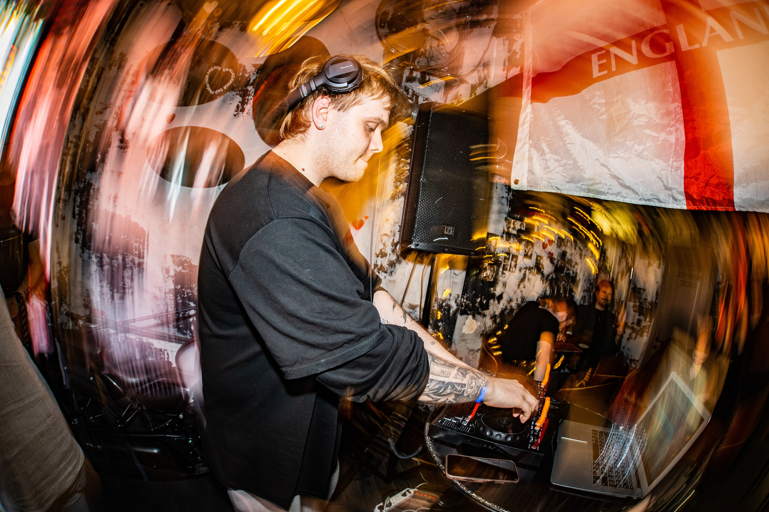 Панк-вечеринка в Баре разбитых сердец. Концертный и репортажный фотограф в Санкт-Петербурге Слава Пахомов