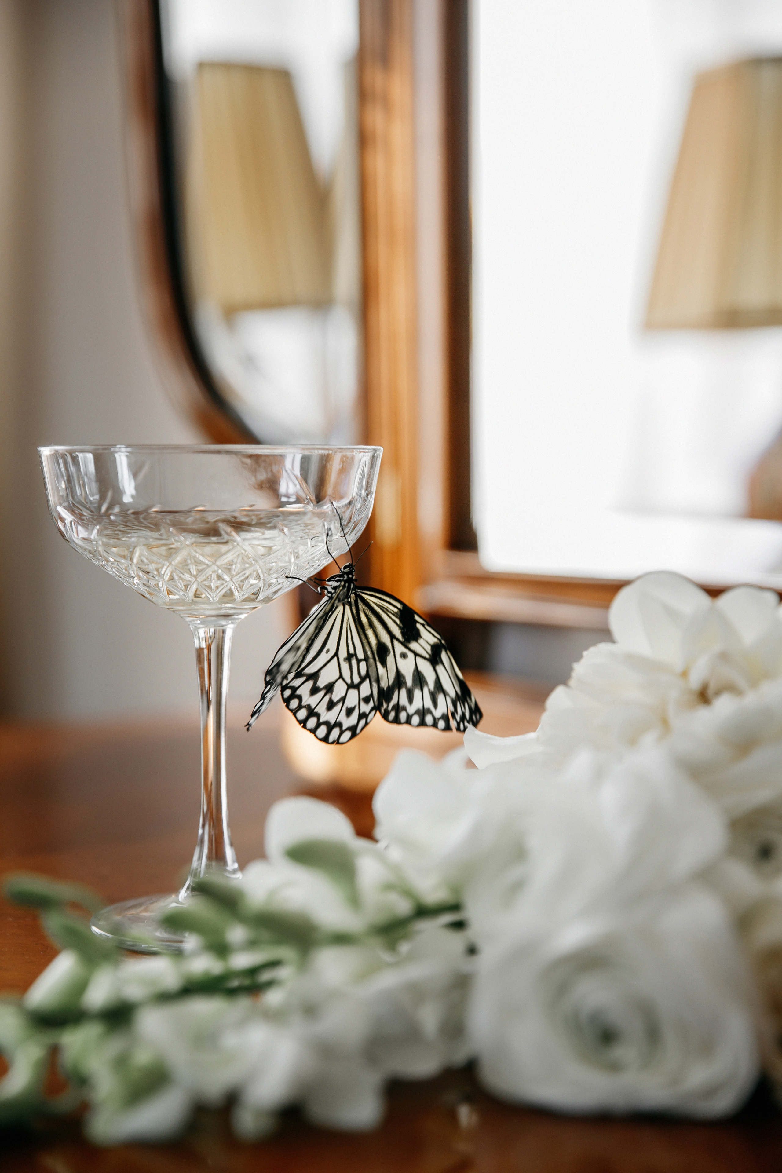 Бабочки в бутик-отеле Руссо Балт. Свадебный фотограф Москва
