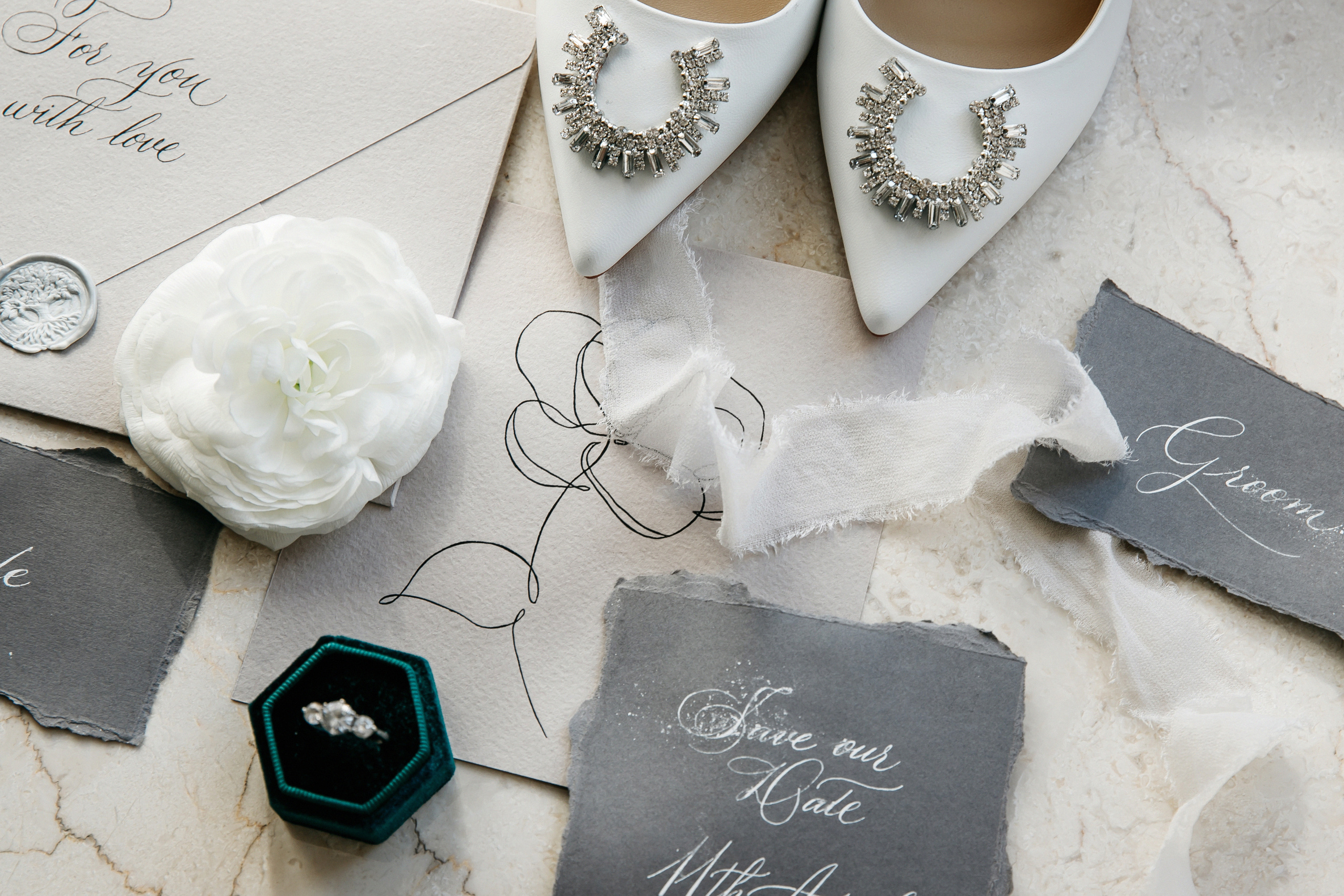 Бабочки в бутик-отеле Руссо Балт. Свадебный фотограф Москва