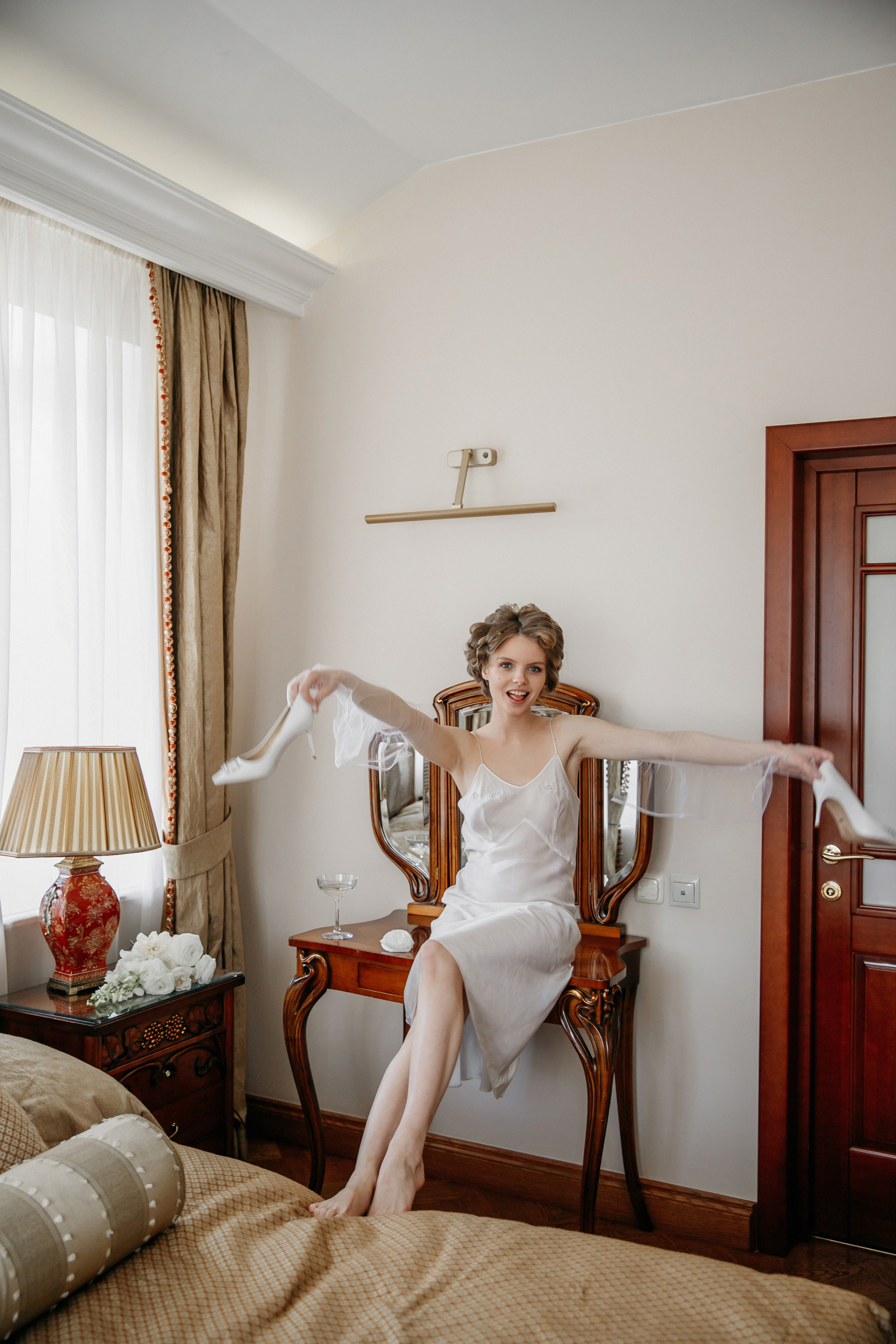 Бабочки в бутик-отеле Руссо Балт. Свадебный фотограф Москва