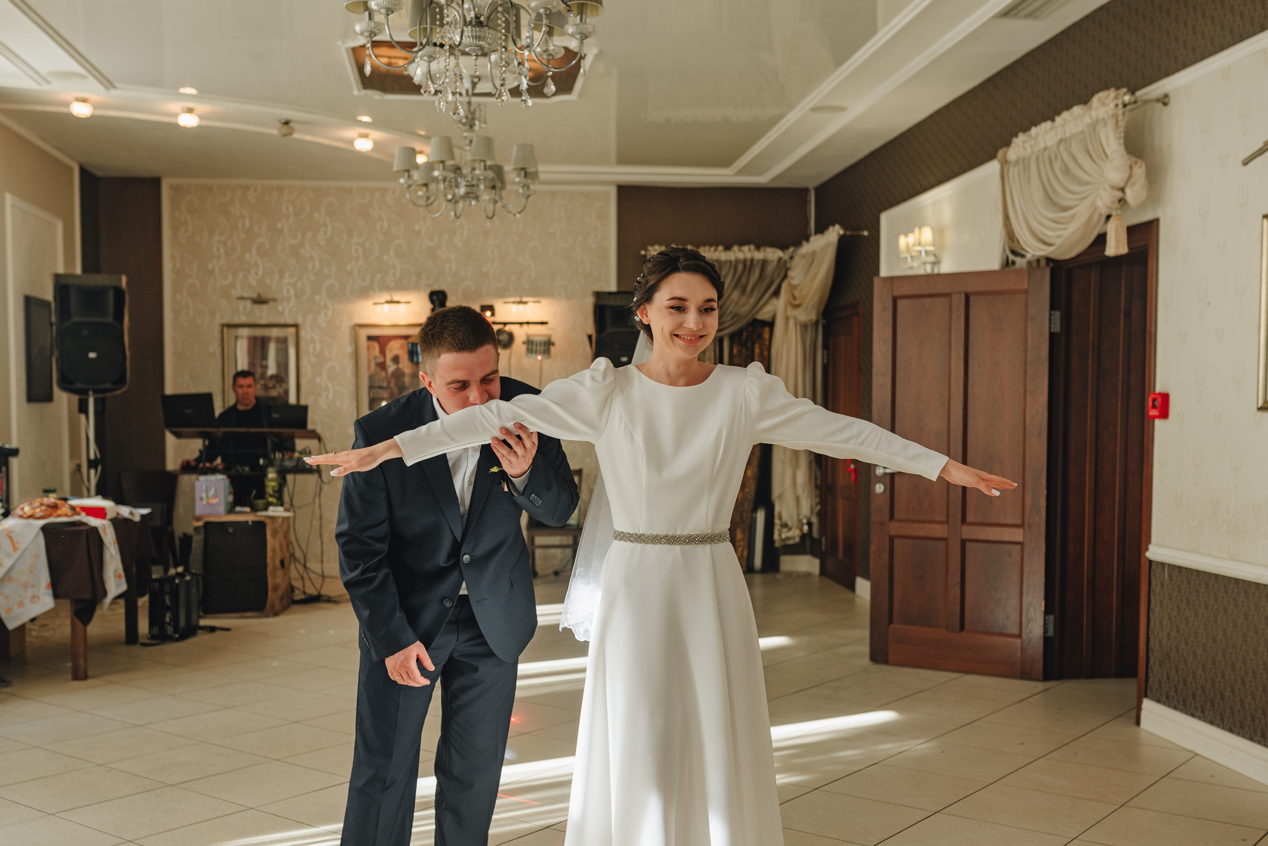 Дарья и Алексей | Свадебная съемка в г. Бобров. Фотограф Карина Шмулёва. Воронеж и область