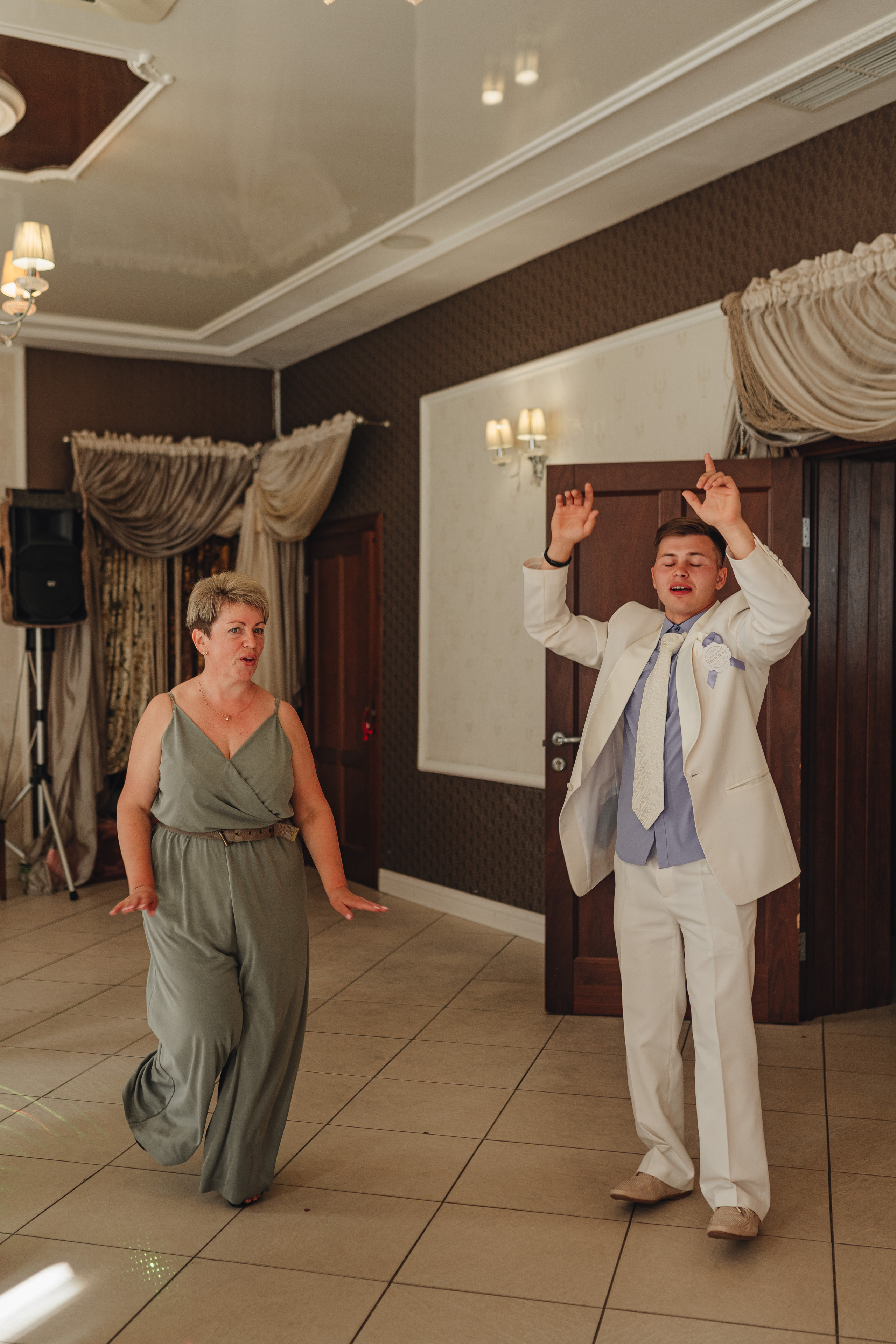 Дарья и Алексей | Свадебная съемка в г. Бобров. Фотограф Карина Шмулёва. Воронеж и область