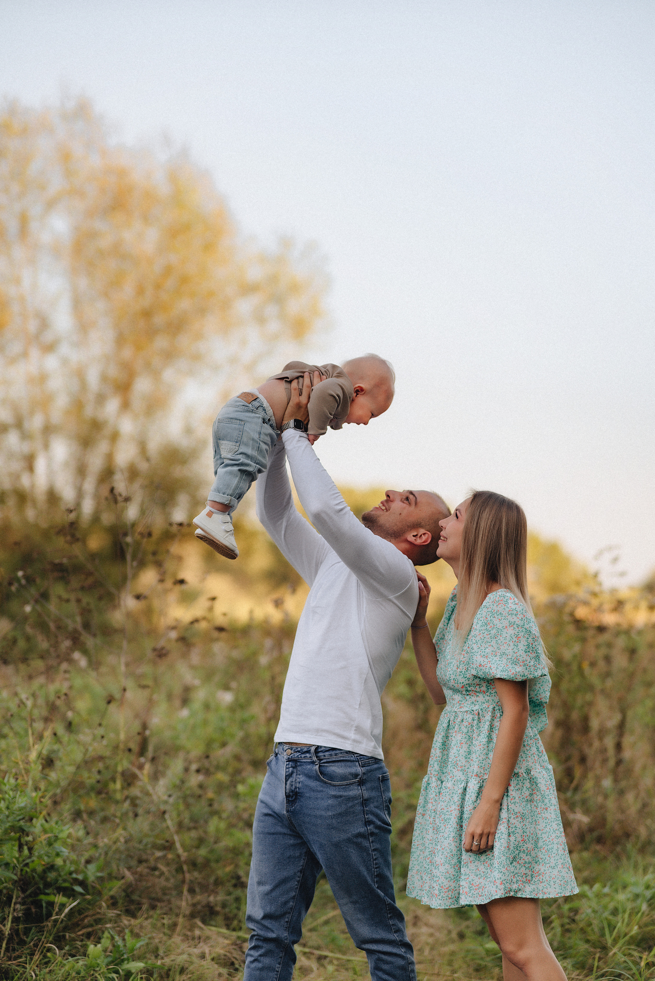 Анастасия, Артём и Денис | Съемка на закате в сентябре. Фотограф Карина Шмулёва. Воронеж и область