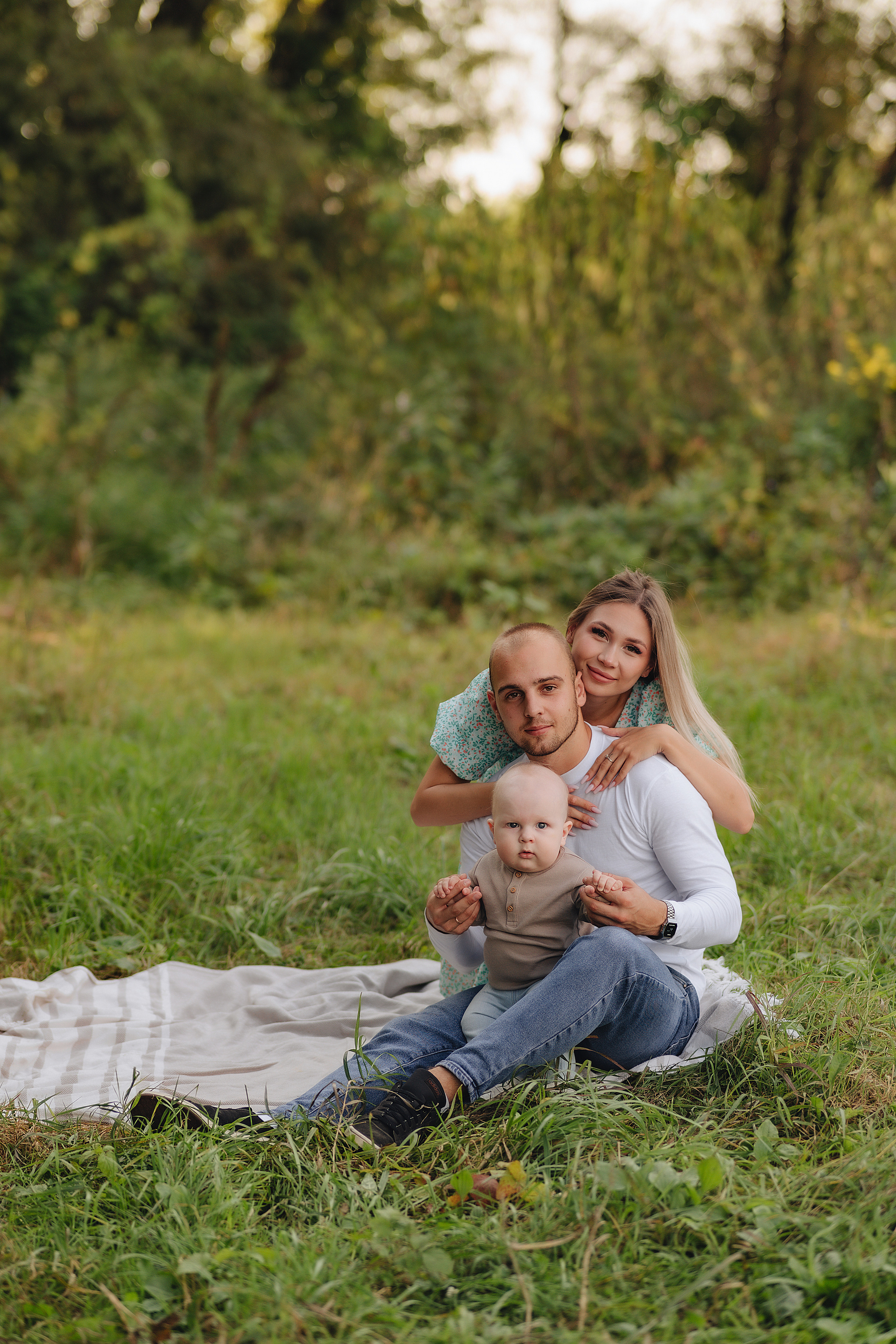 Анастасия, Артём и Денис | Съемка на закате в сентябре. Фотограф Карина Шмулёва. Воронеж и область