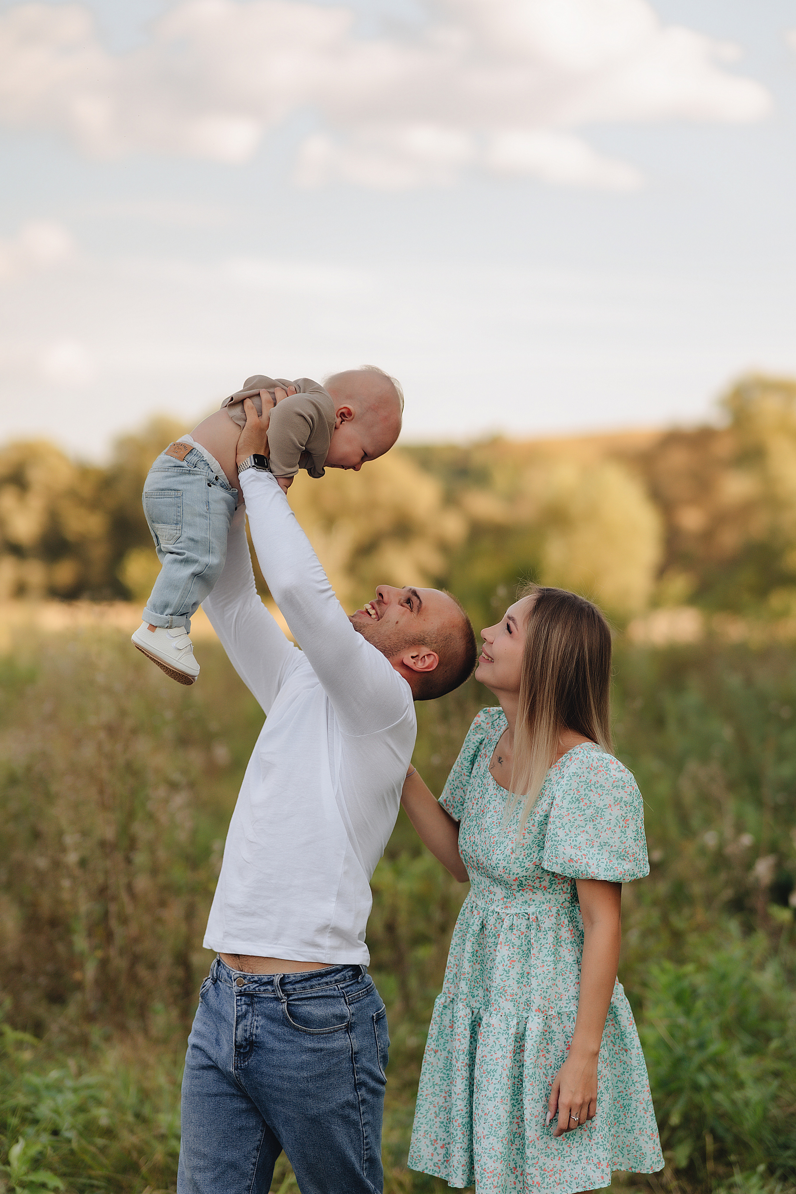 Анастасия, Артём и Денис | Съемка на закате в сентябре. Фотограф Карина Шмулёва. Воронеж и область